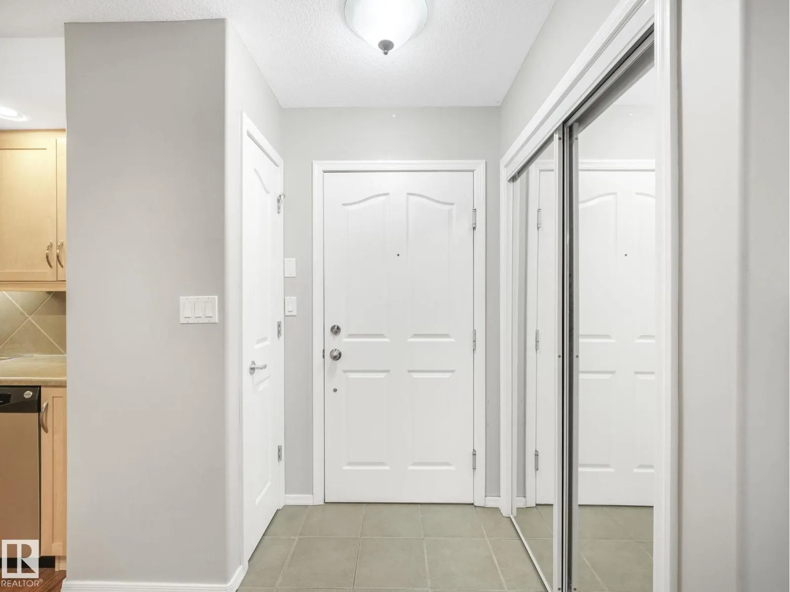 #103 1320 RUTHERFORD RD SW