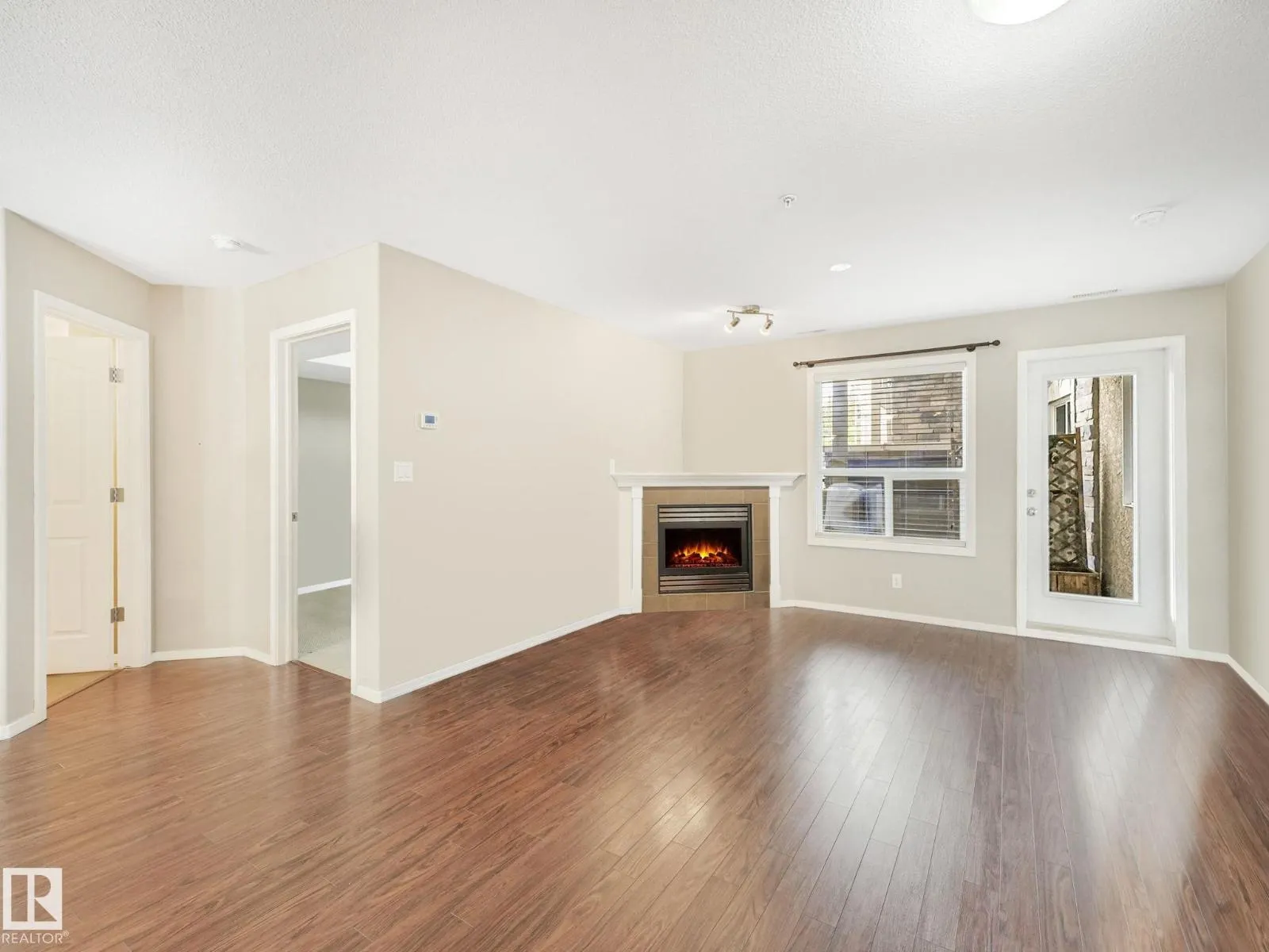 #103 1320 RUTHERFORD RD SW