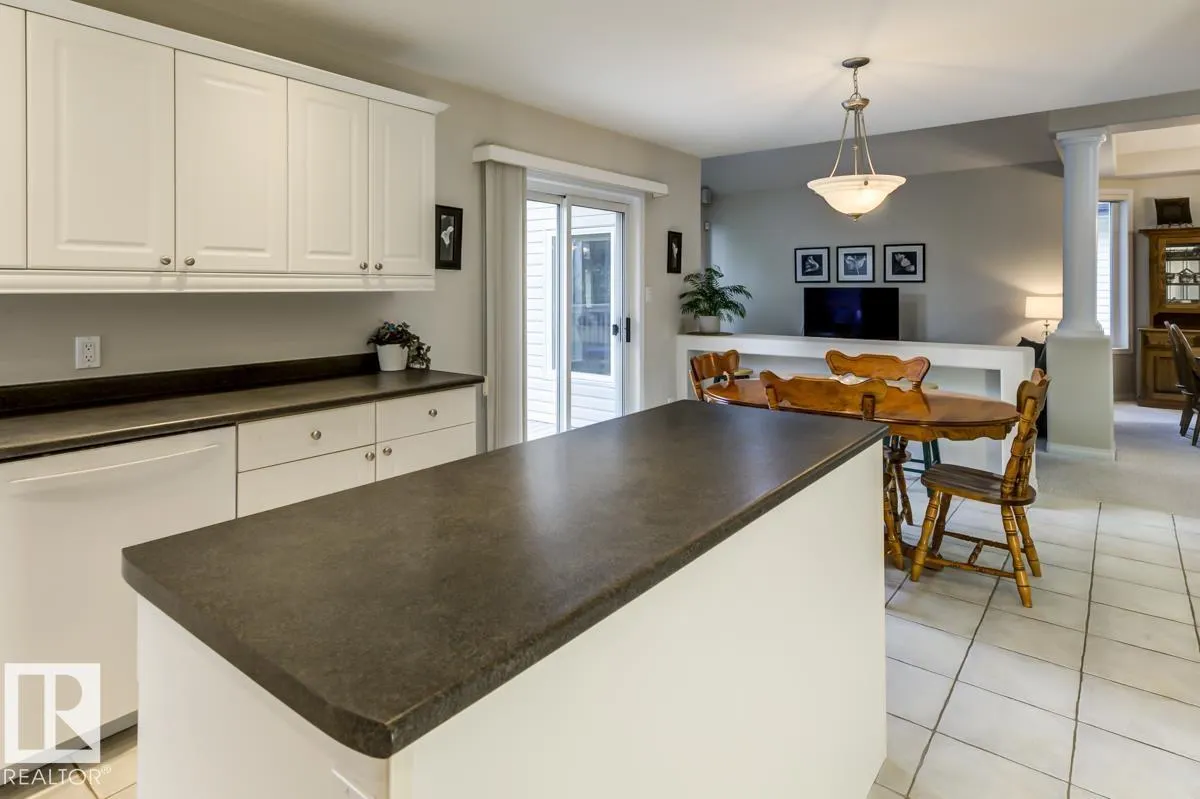 28 KIRKWOOD DR