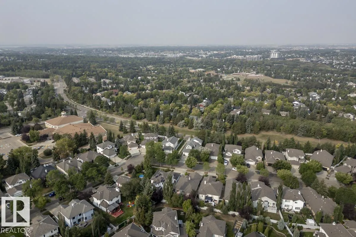 28 KIRKWOOD DR