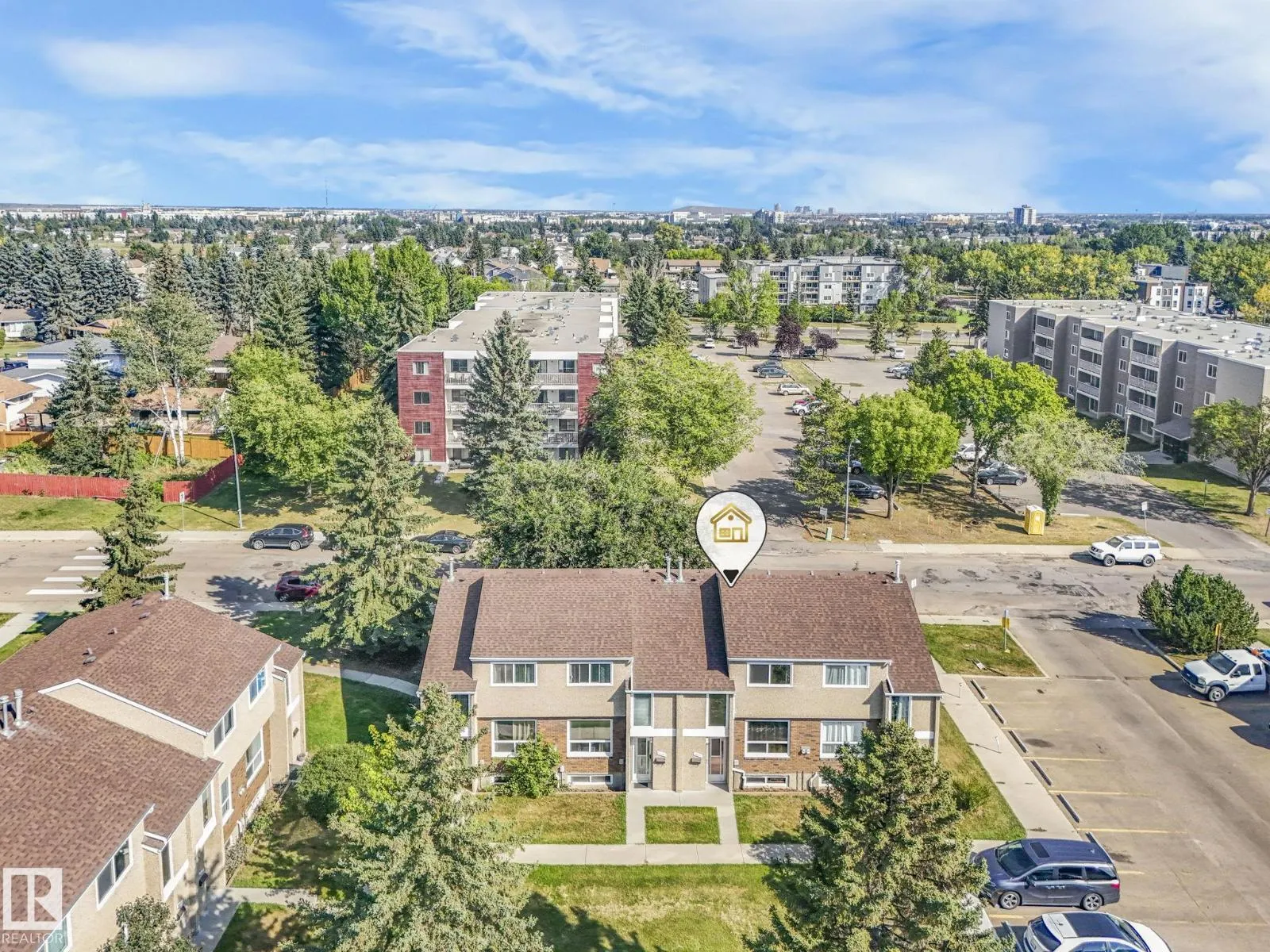18351 93 AV NW