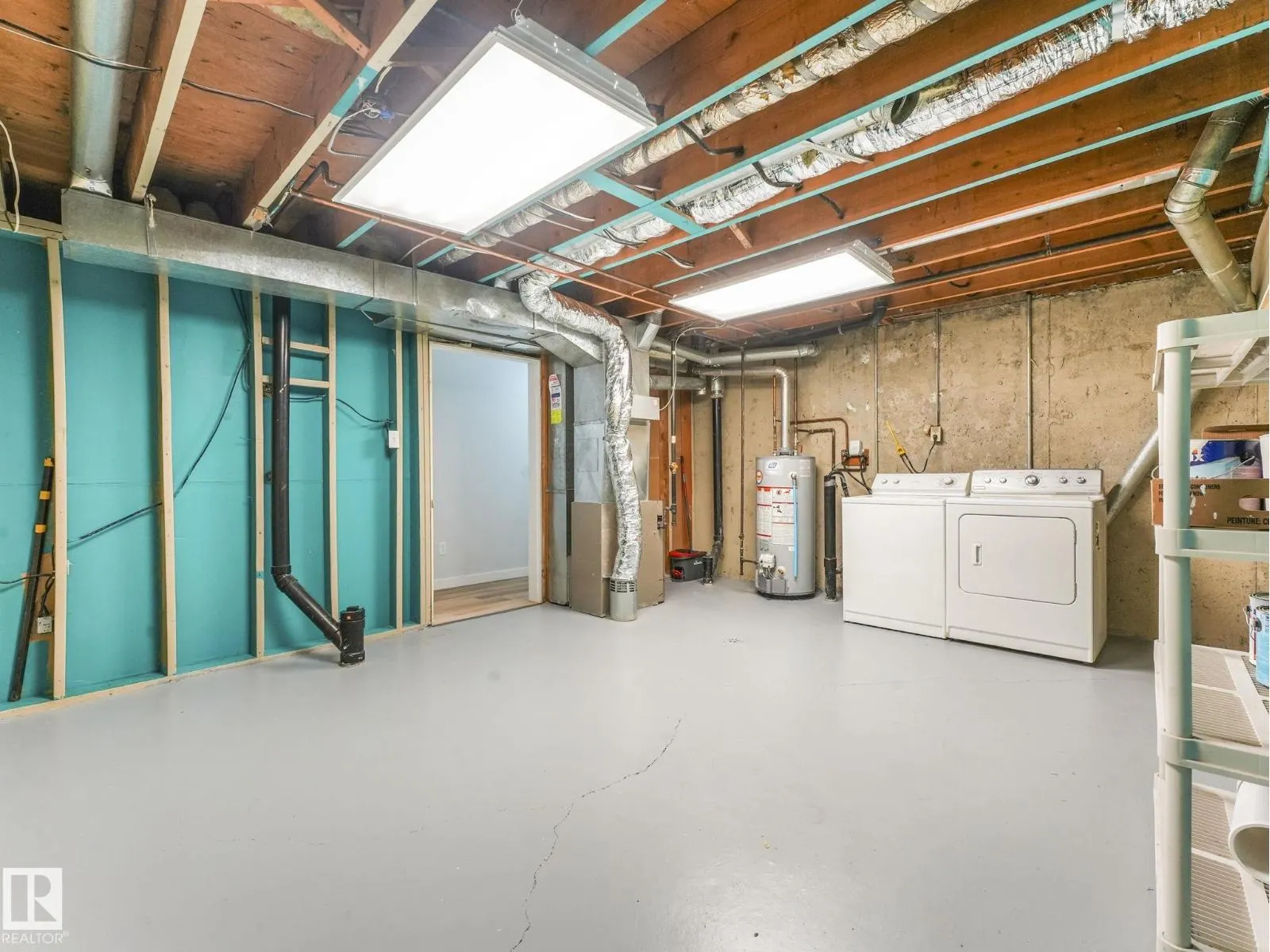18351 93 AV NW