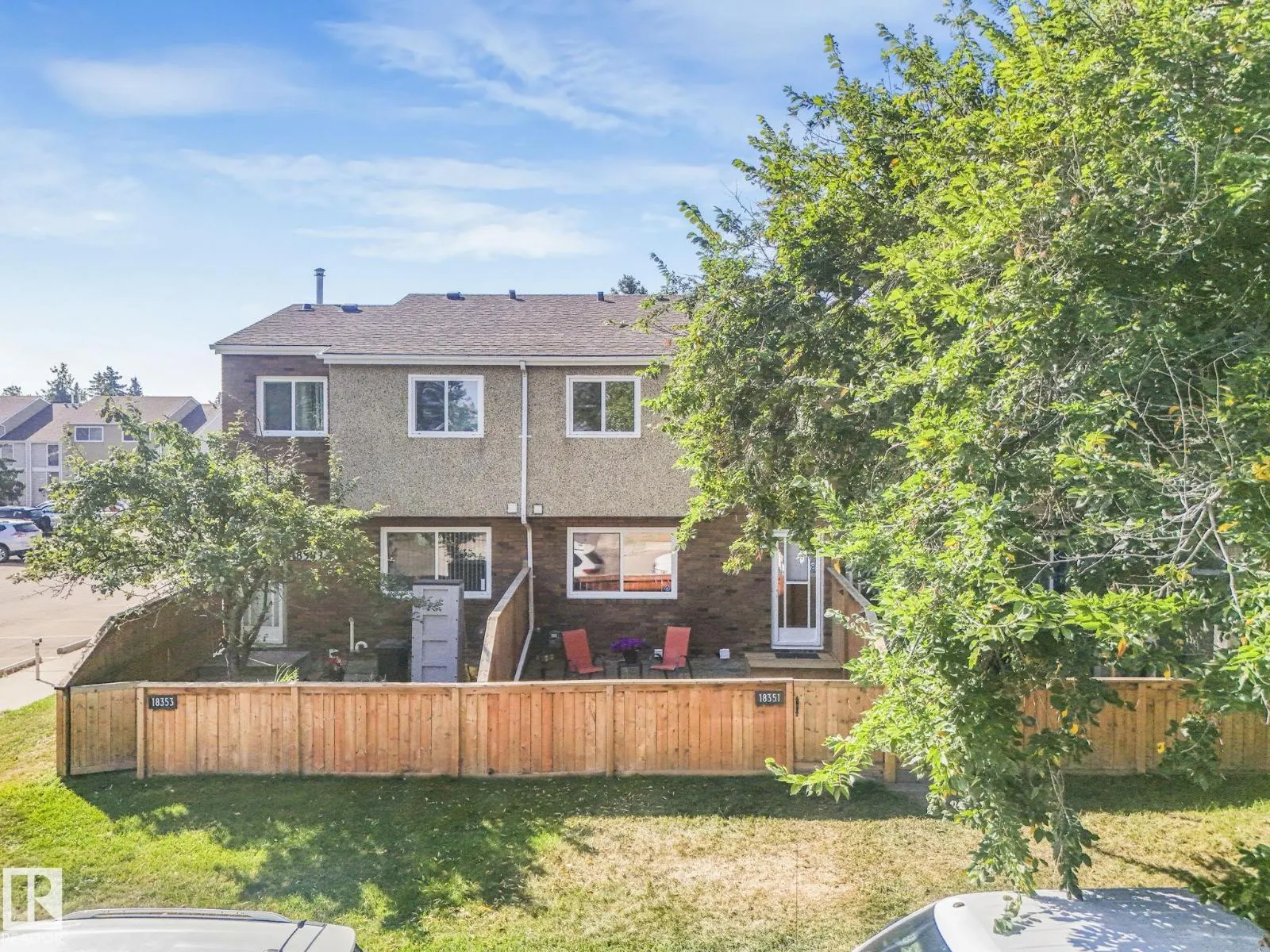 18351 93 AV NW