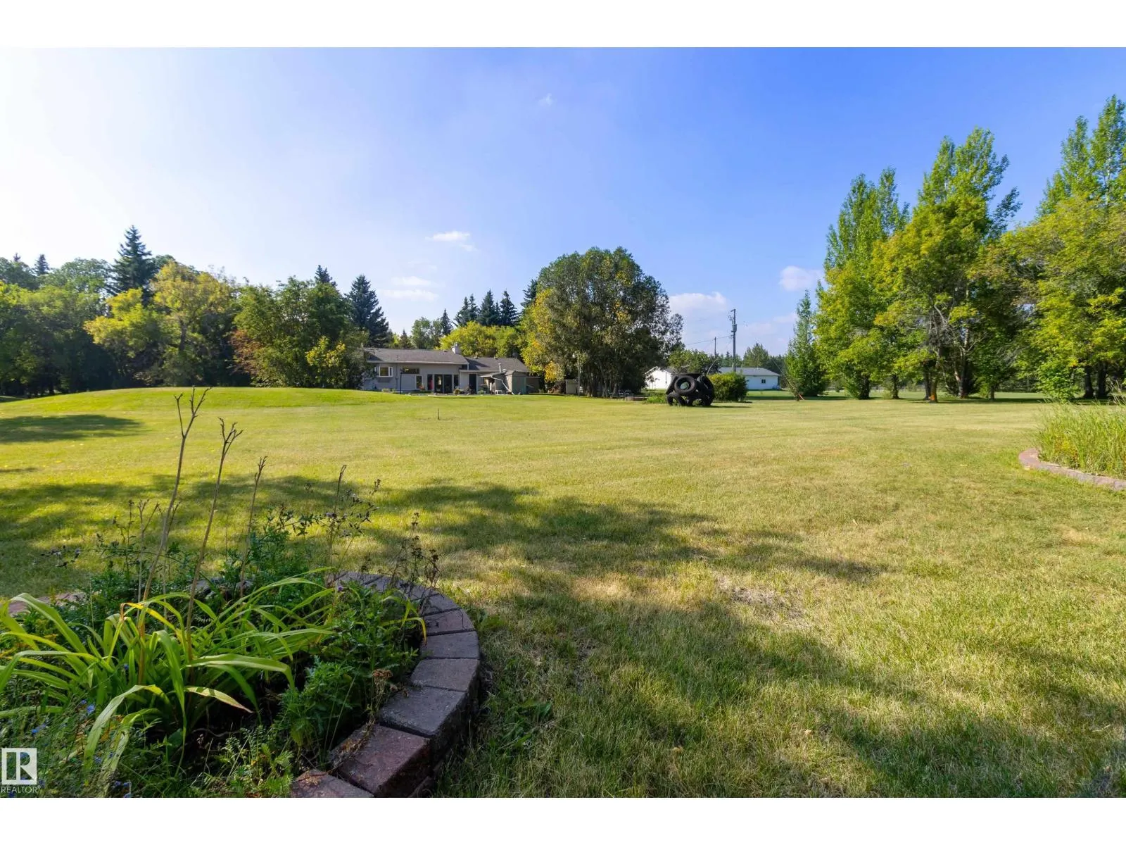 #12 51514 RGE ROAD 261