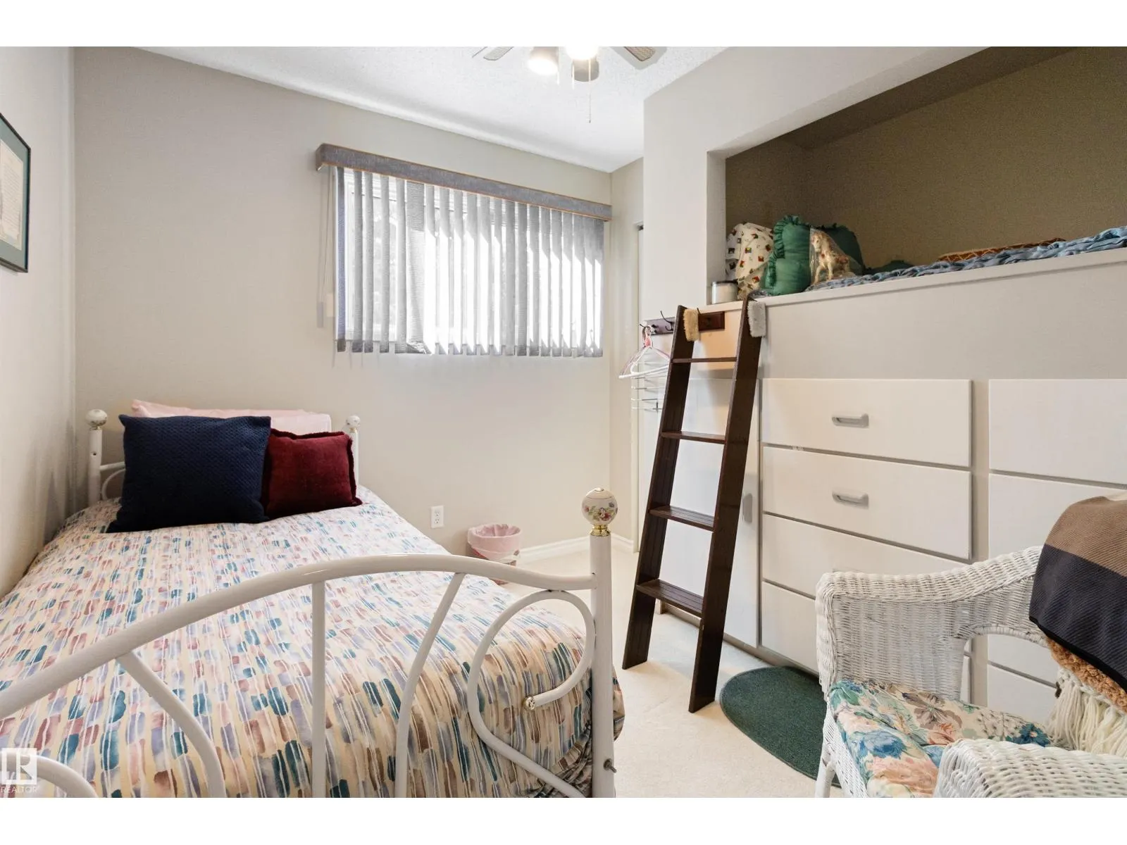 #12 51514 RGE ROAD 261