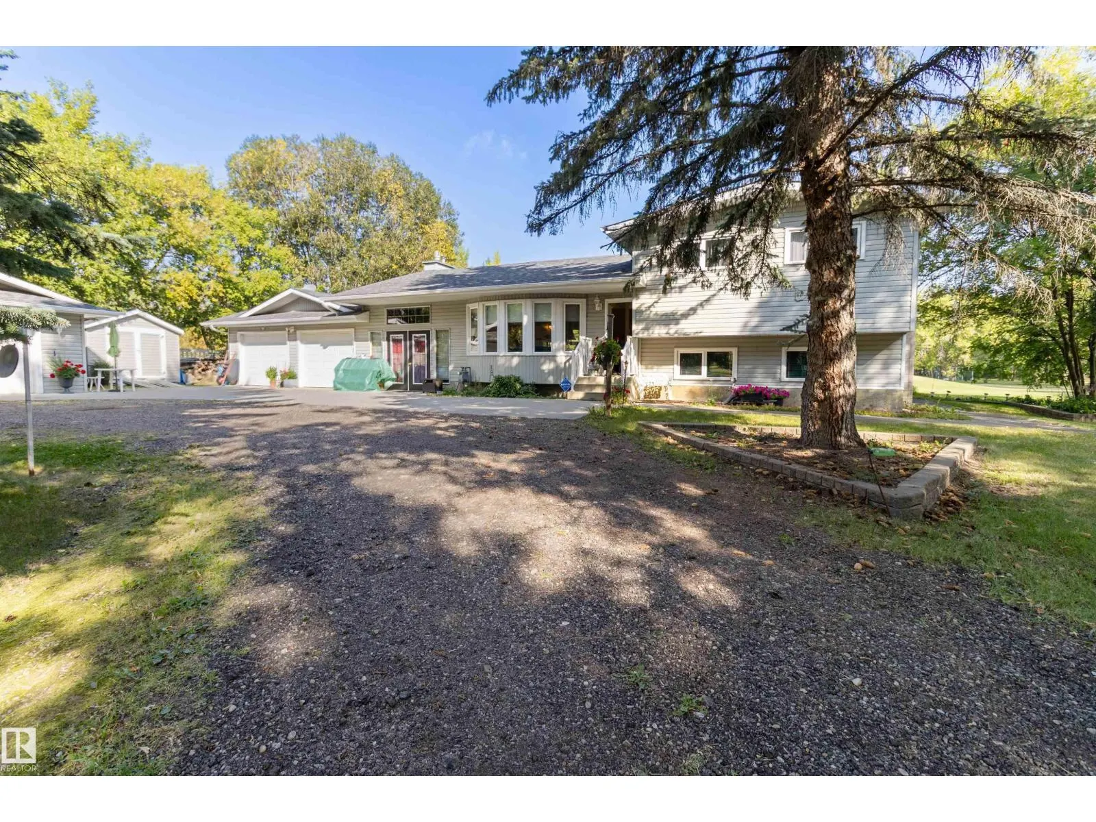 #12 51514 RGE ROAD 261