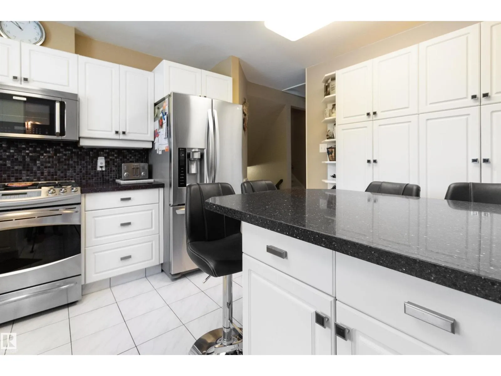 #12 51514 RGE ROAD 261