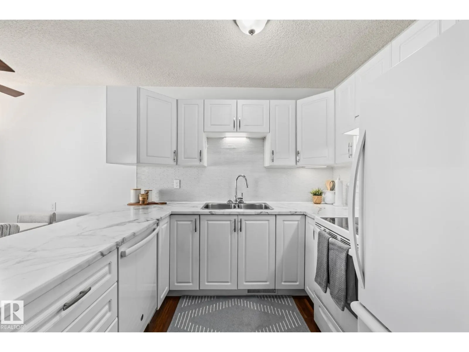 27 PINEVIEW HORIZON VG