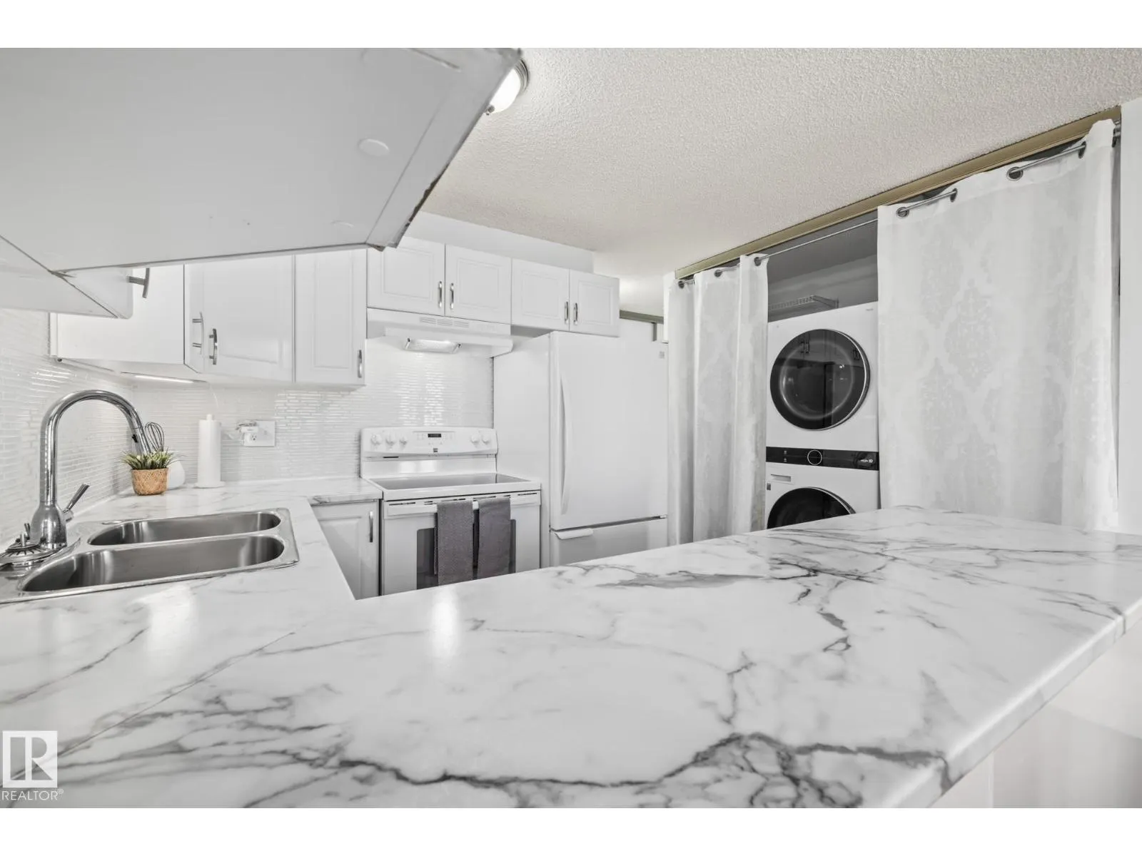 27 PINEVIEW HORIZON VG