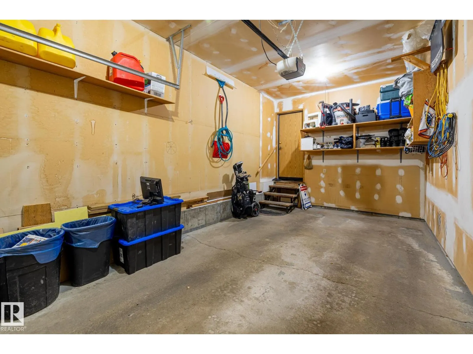 27 PINEVIEW HORIZON VG