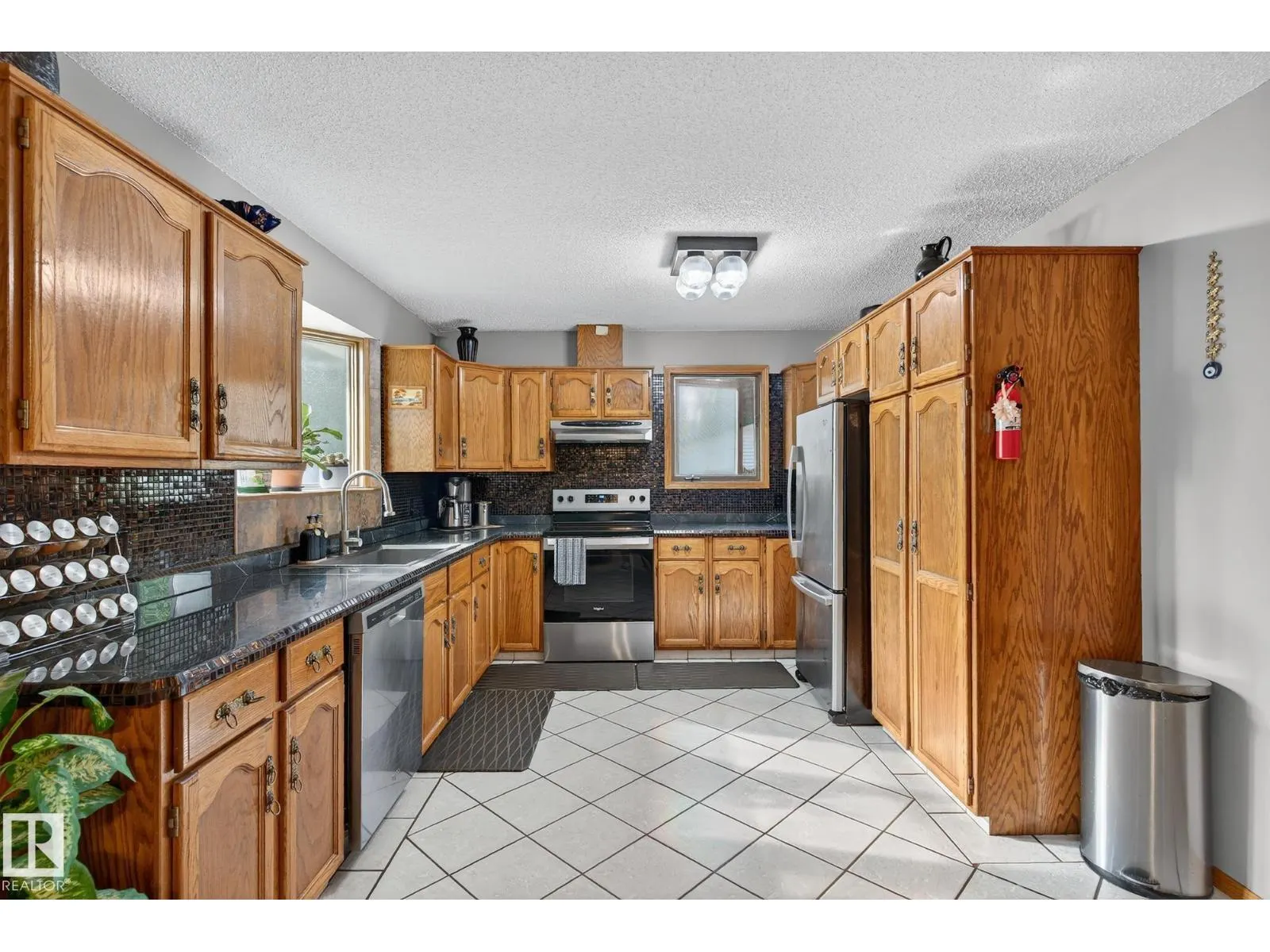 4704 51 ST