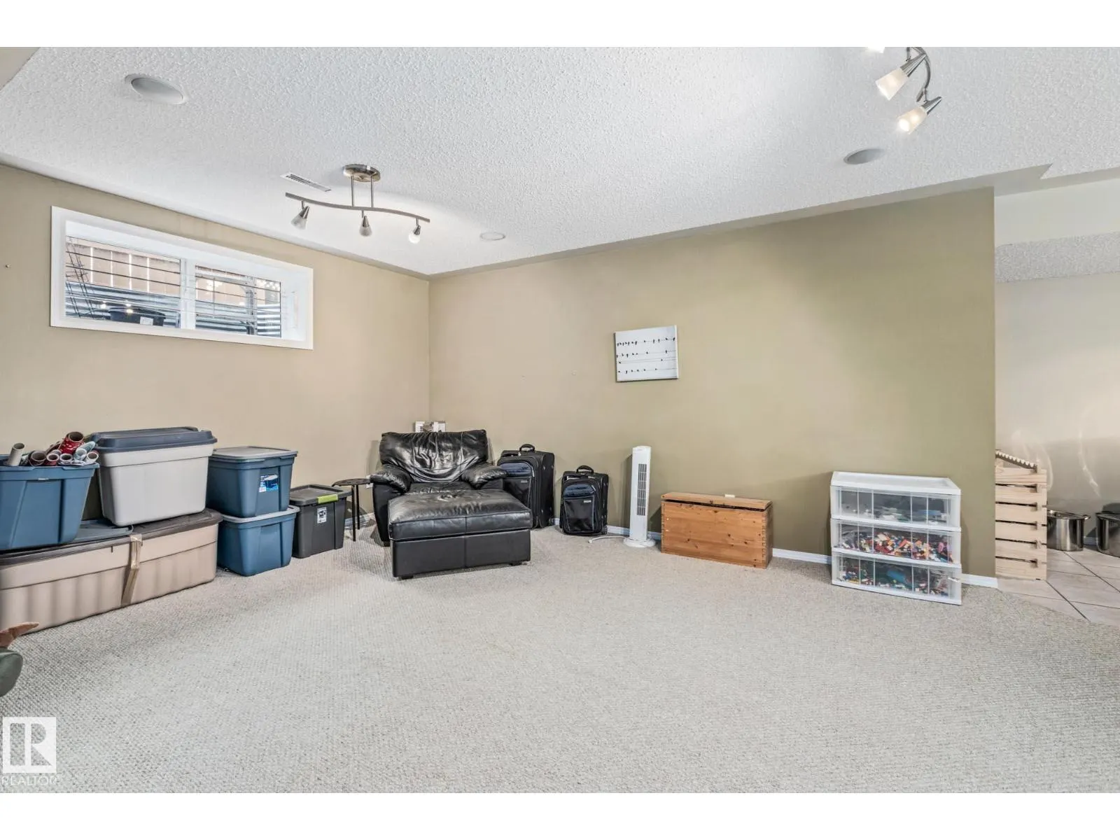 101 Naples WY