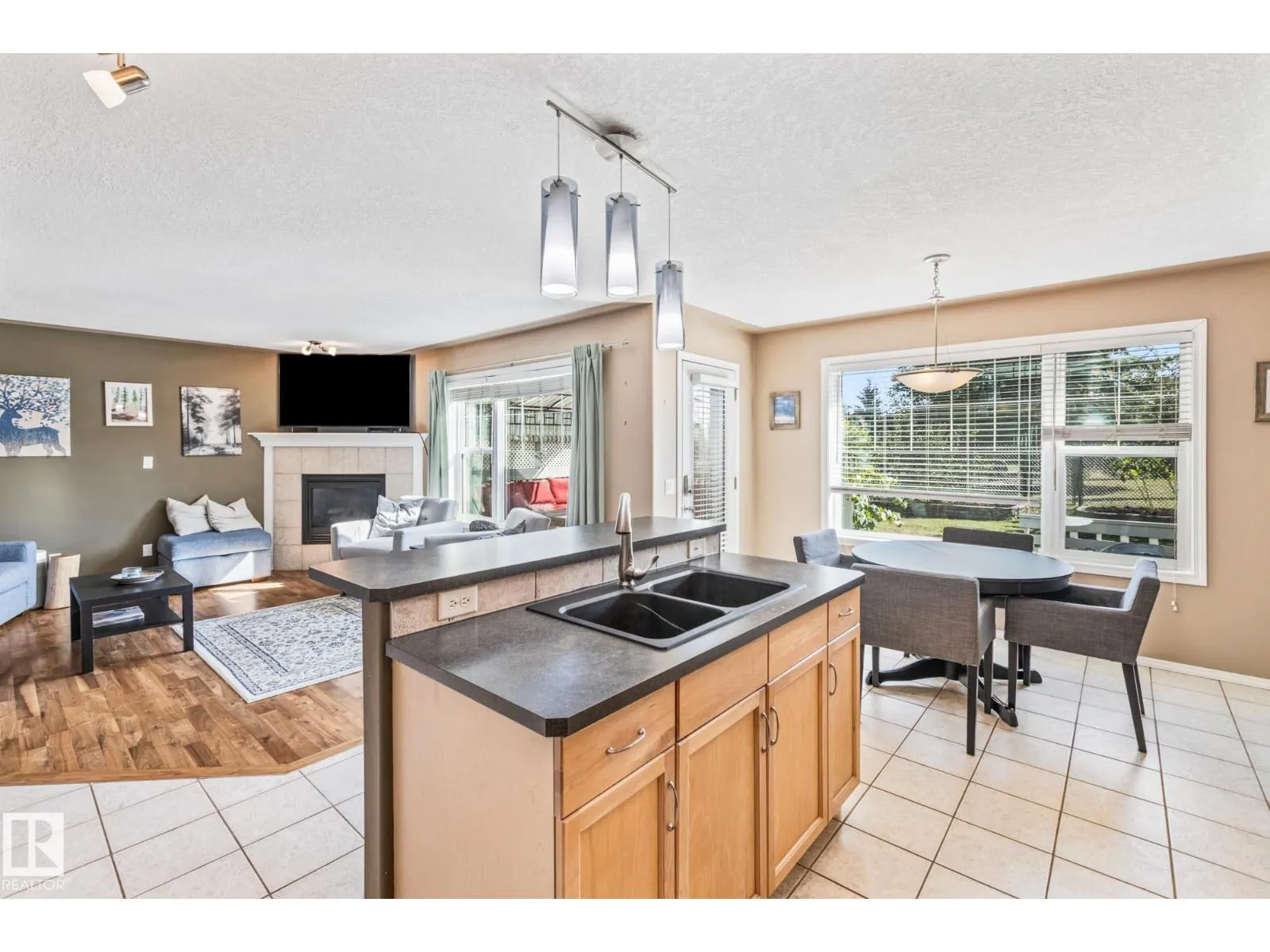 101 Naples WY