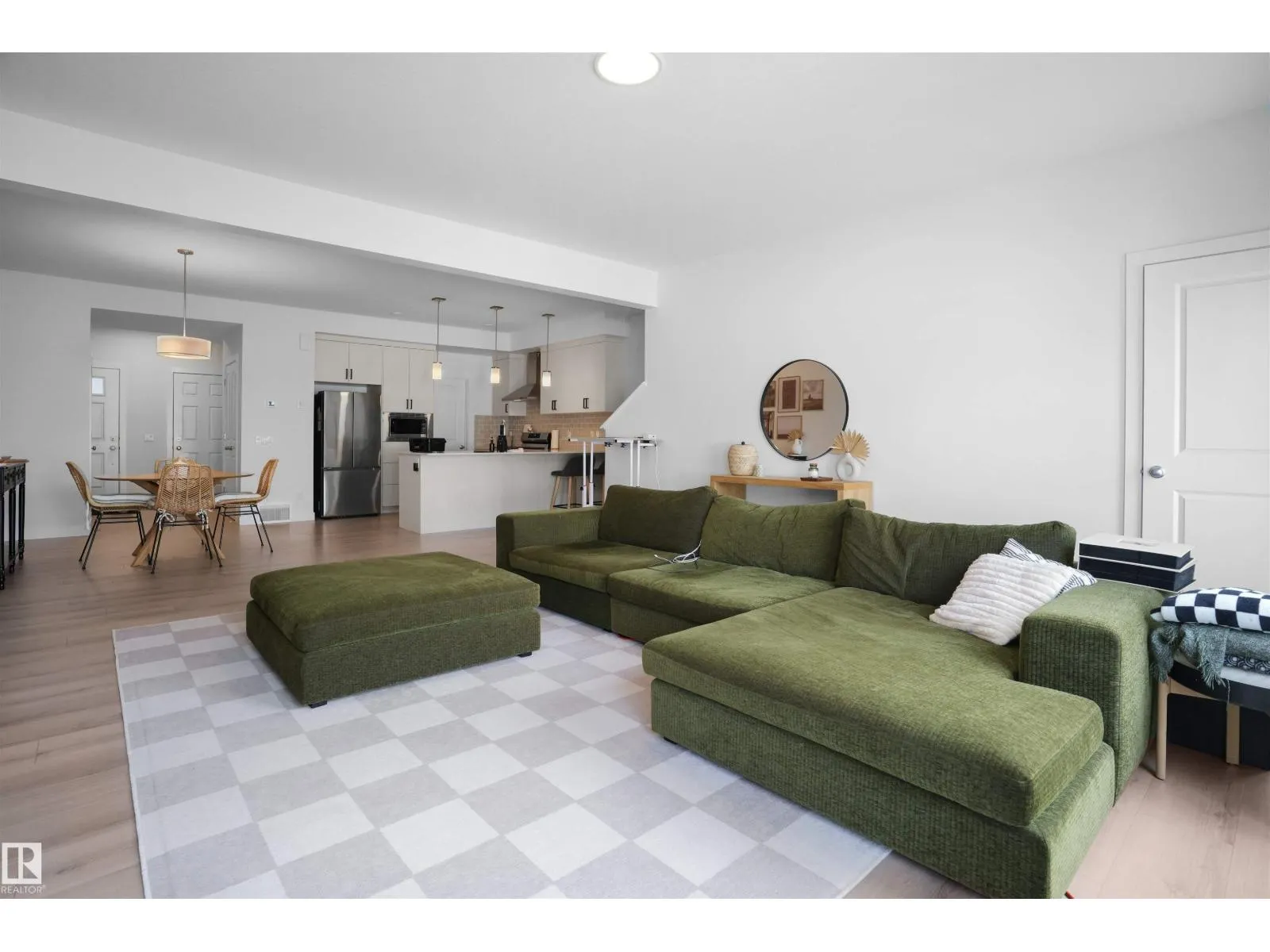 17732 73 ST NW