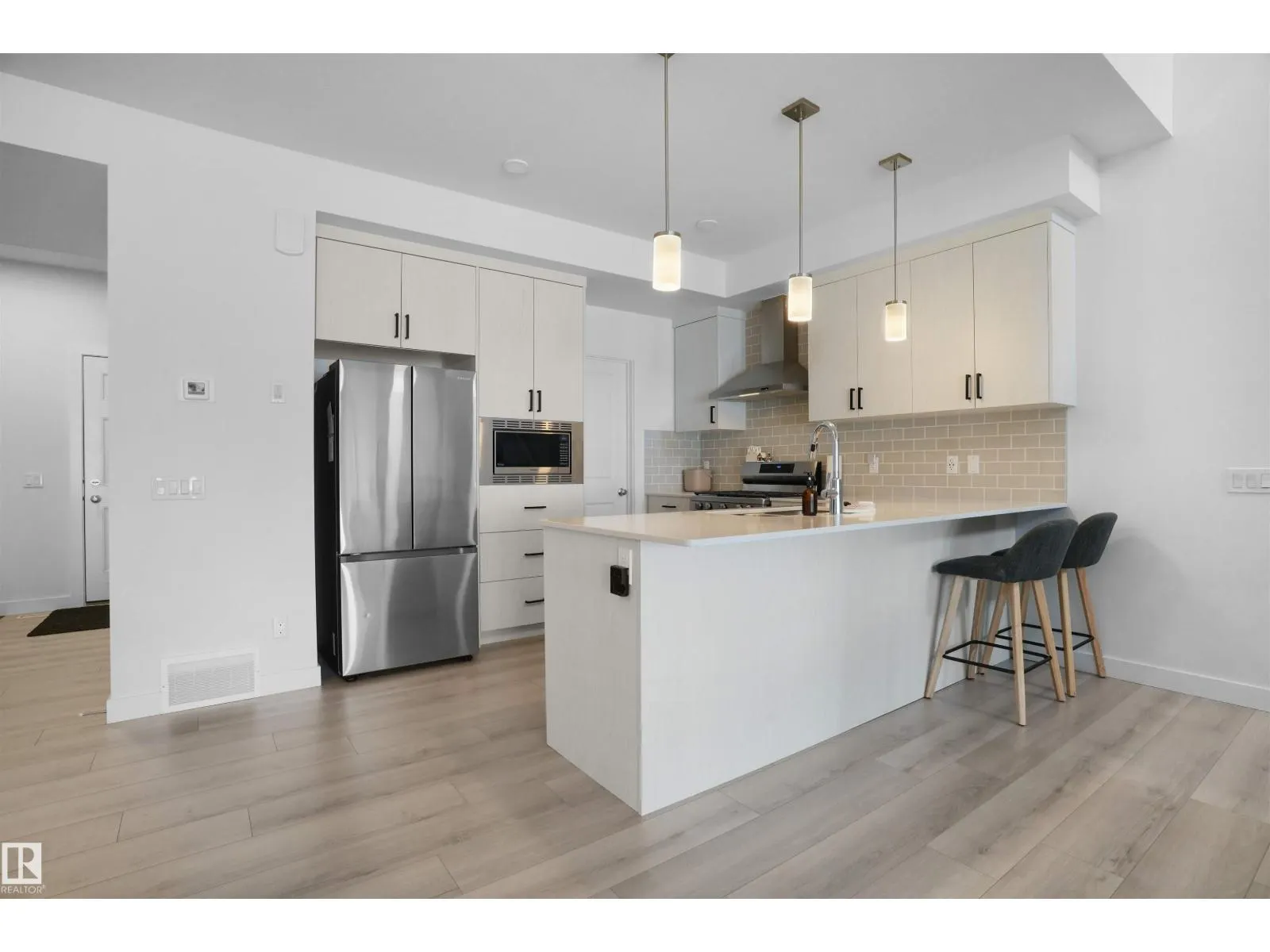 17732 73 ST NW
