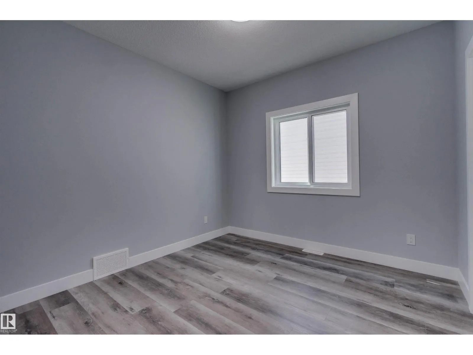 829 MORRIS AV
