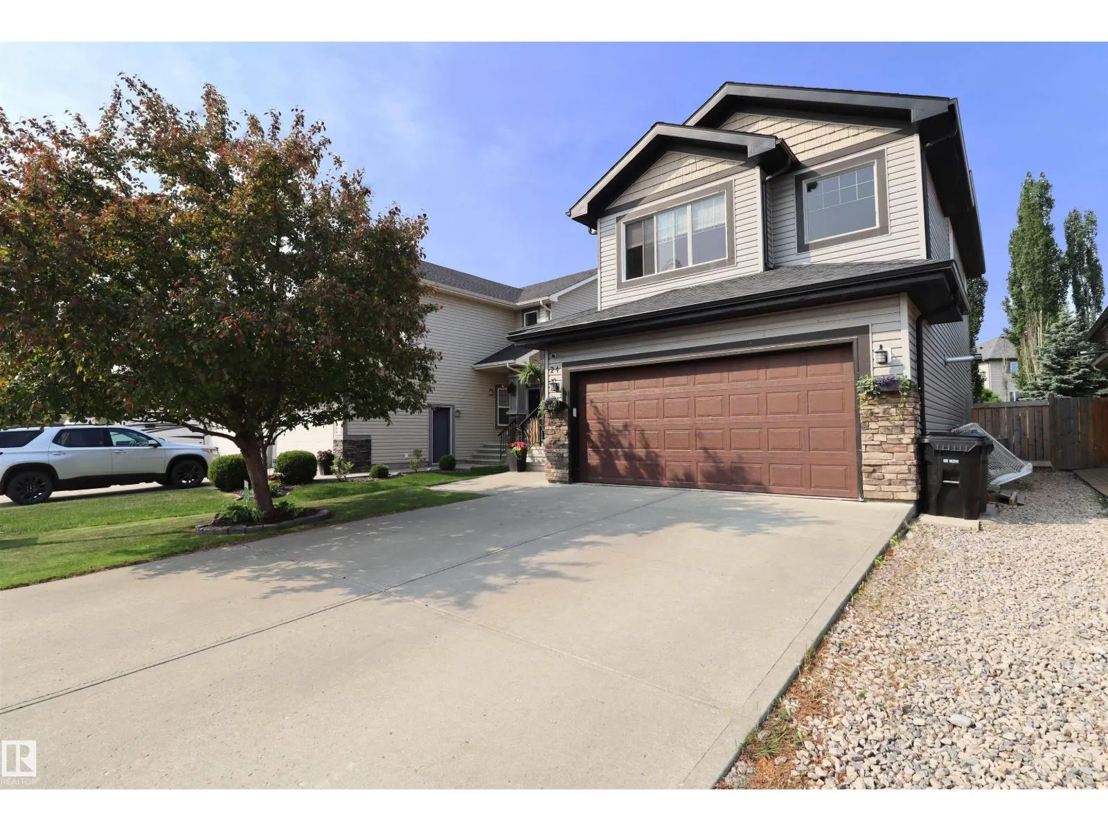 24 Henderson LD