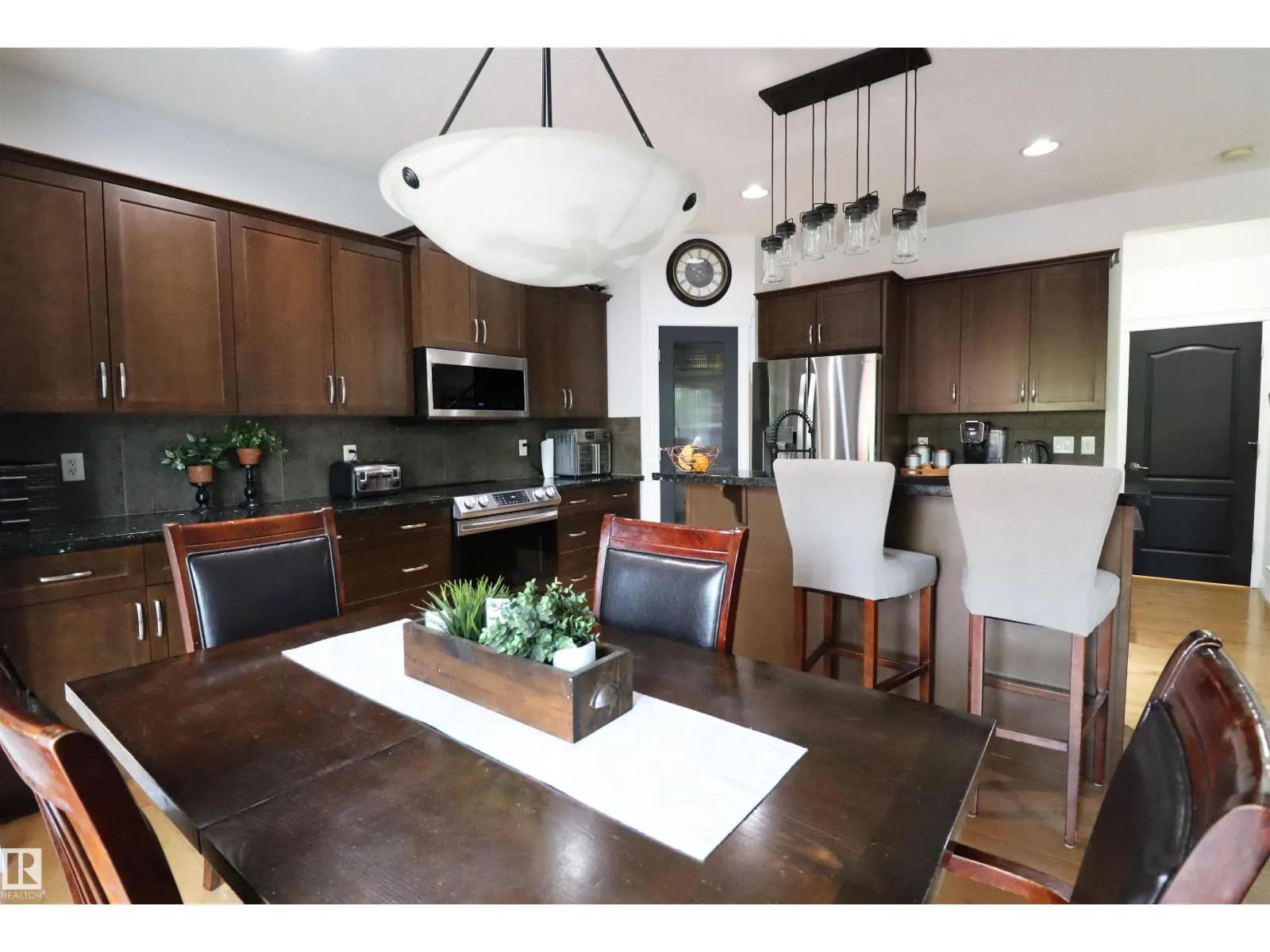24 Henderson LD