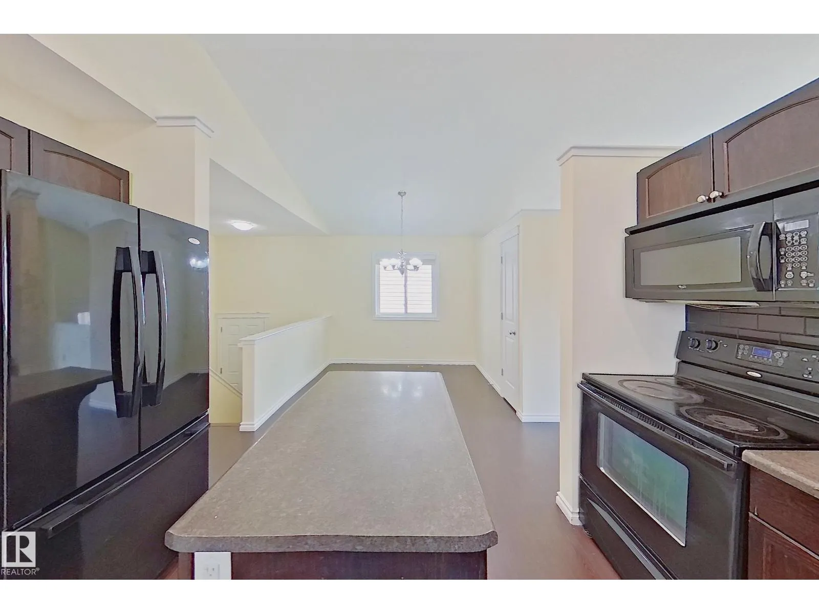 1126 36A AV NW