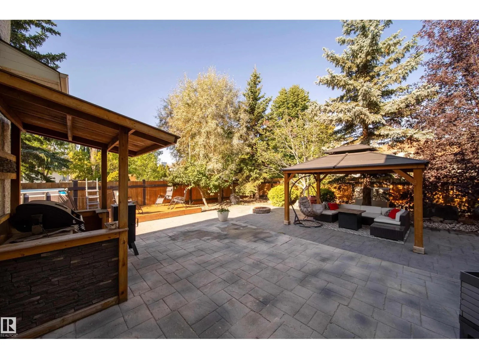 89 DUFFERIN ST