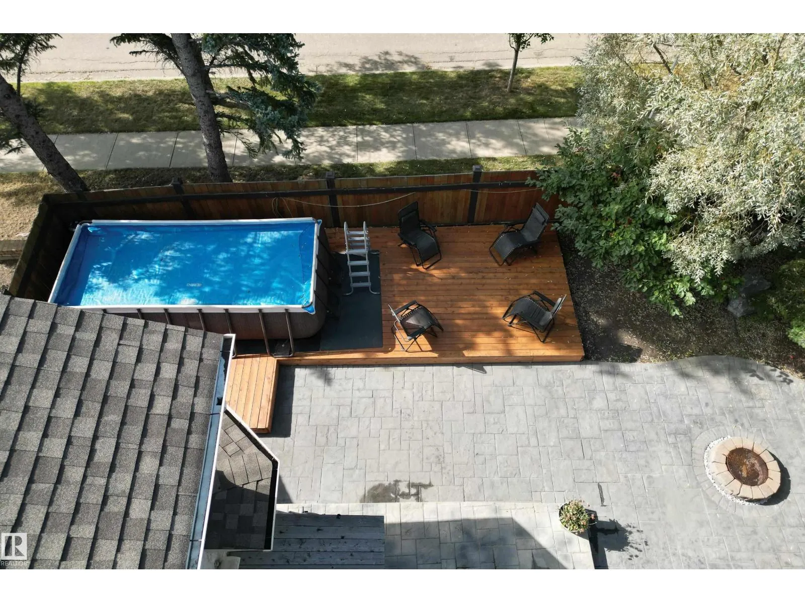 89 DUFFERIN ST