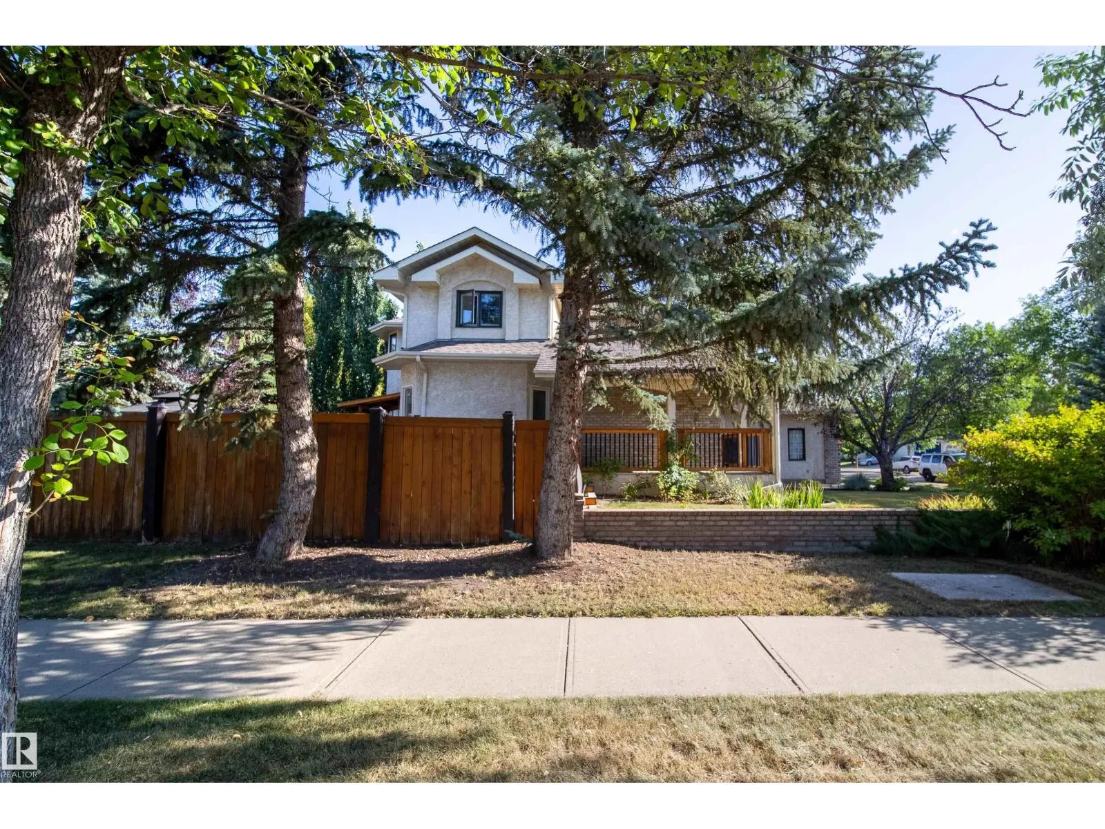 89 DUFFERIN ST