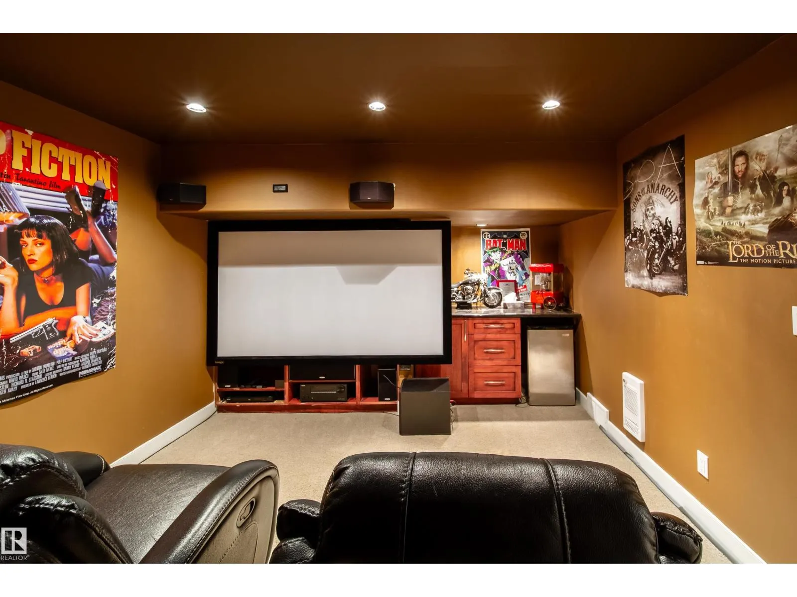 89 DUFFERIN ST