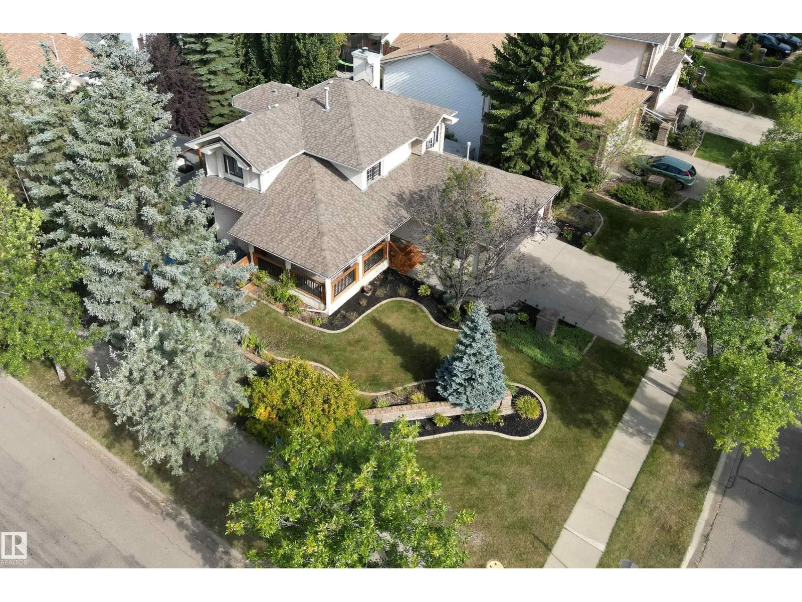 89 DUFFERIN ST