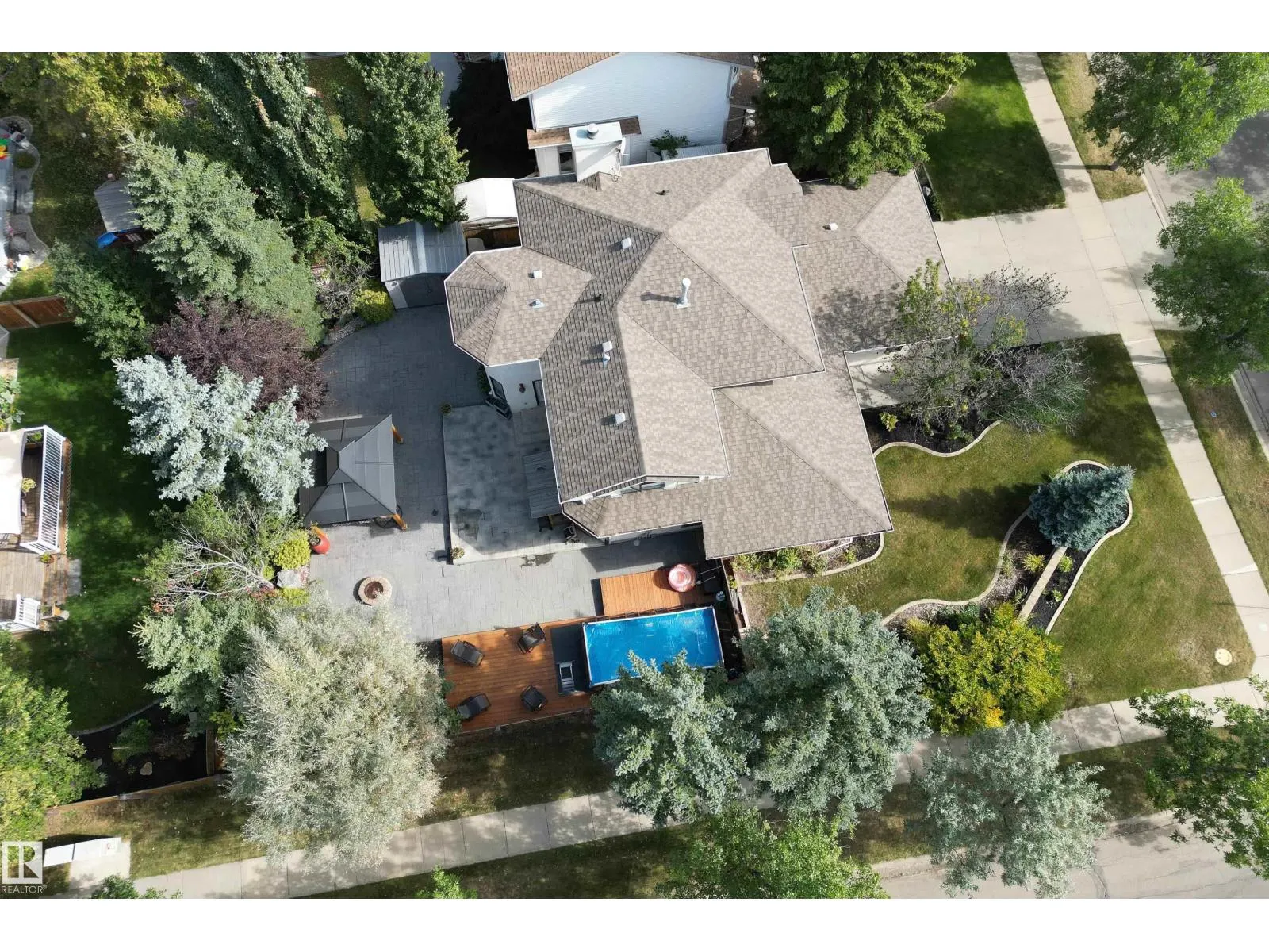 89 DUFFERIN ST