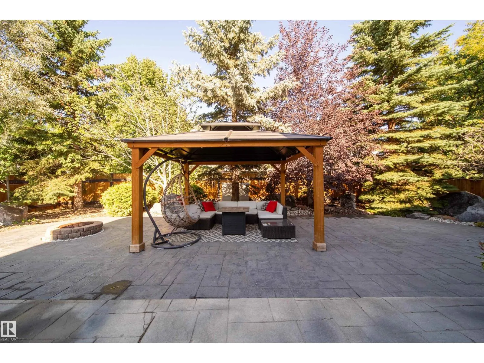 89 DUFFERIN ST