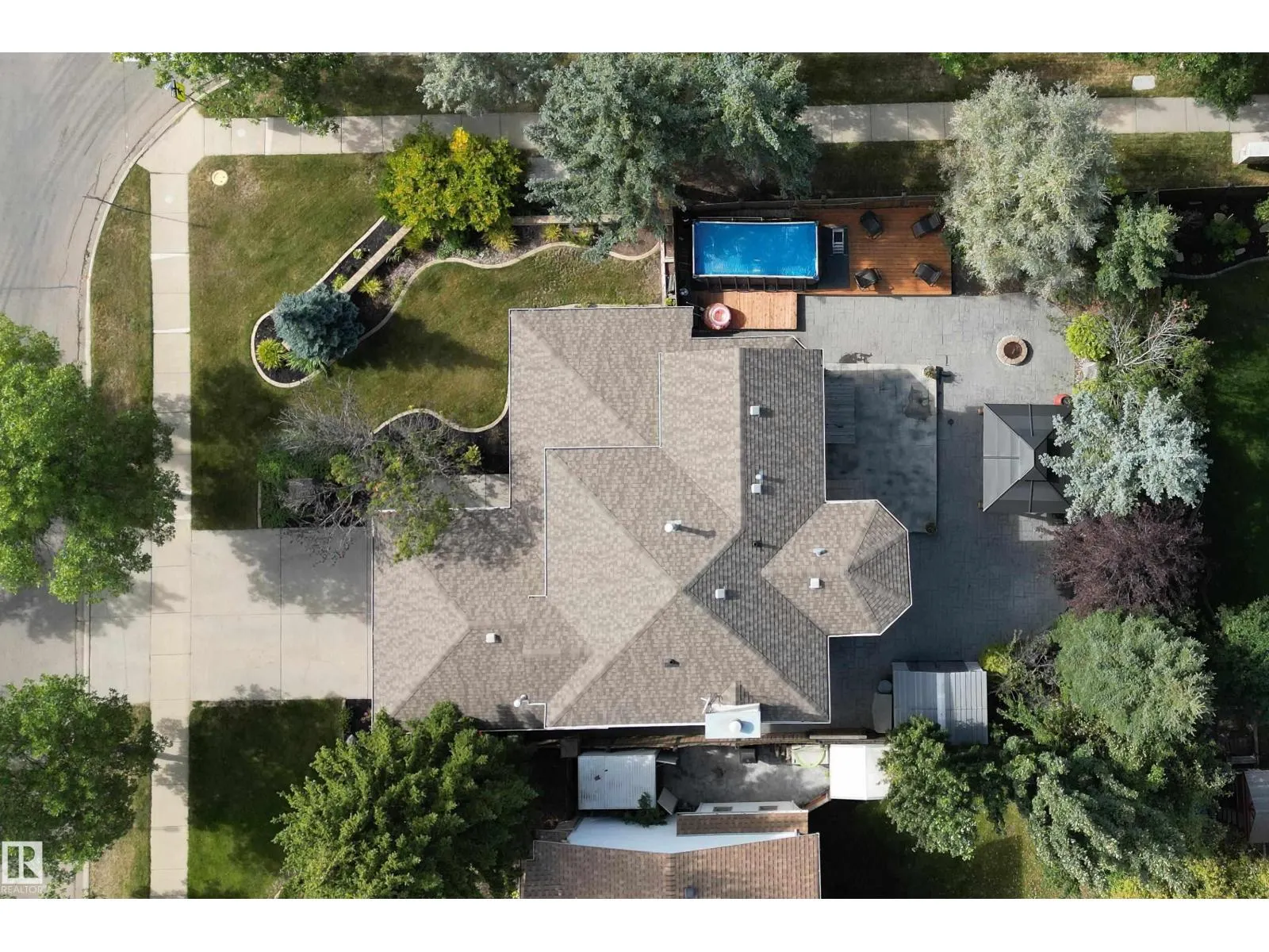 89 DUFFERIN ST