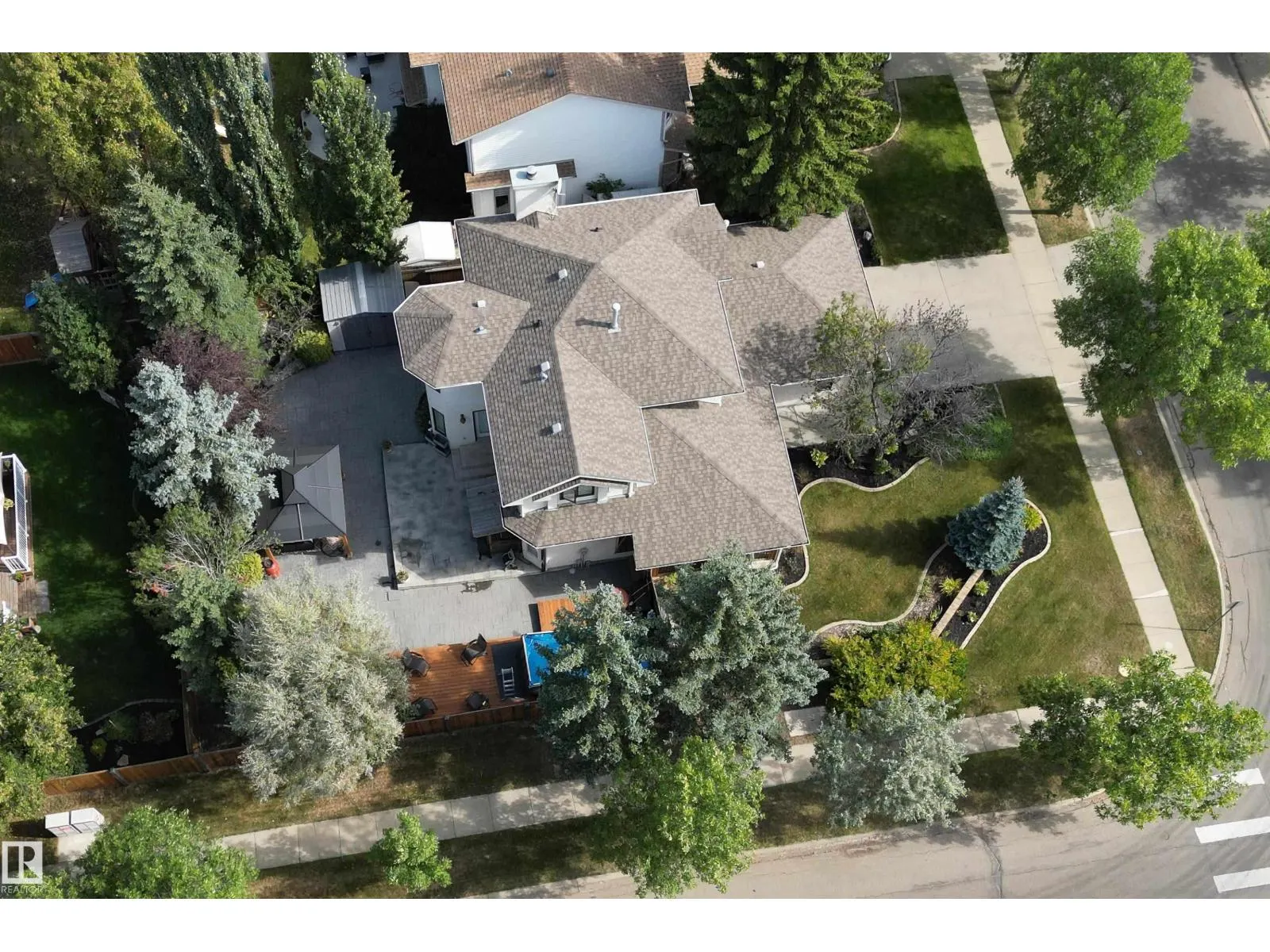 89 DUFFERIN ST