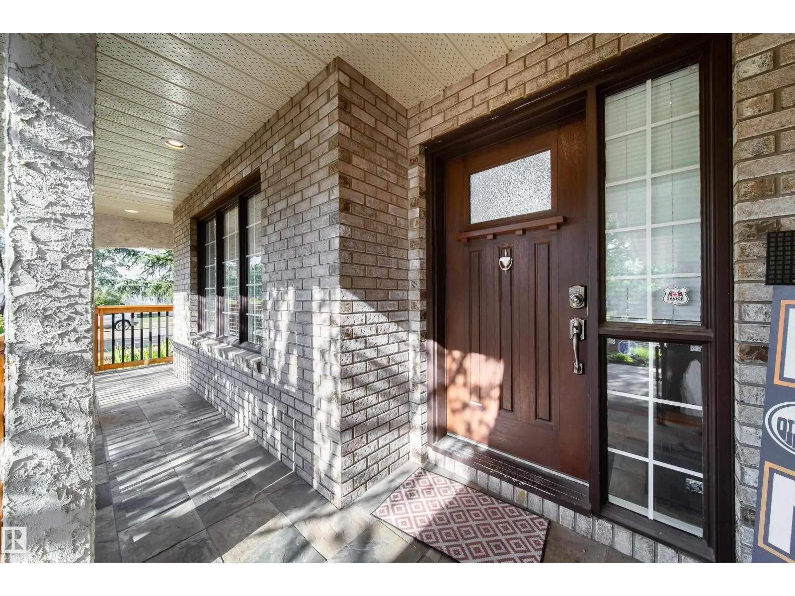 89 DUFFERIN ST