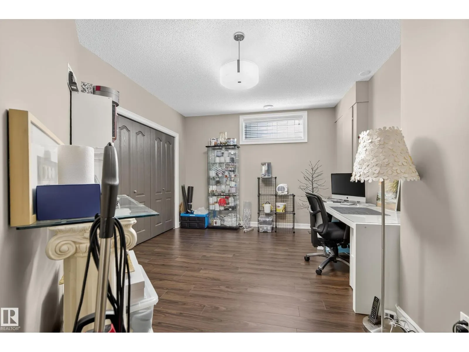 8615 159A AV NW