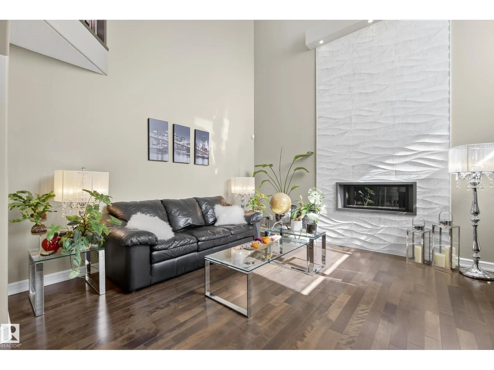 8615 159A AV NW