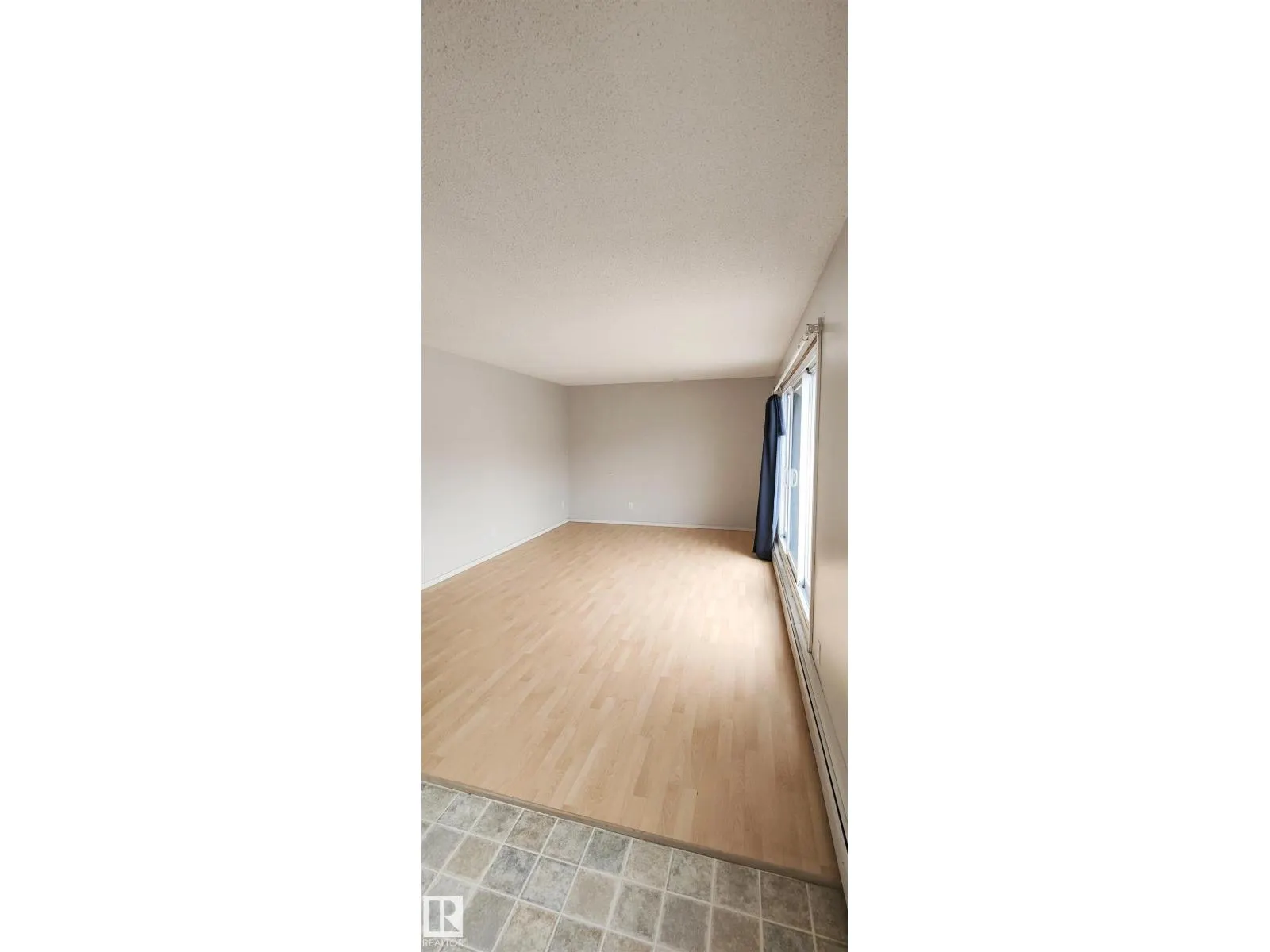 #207 10815 83 AV NW