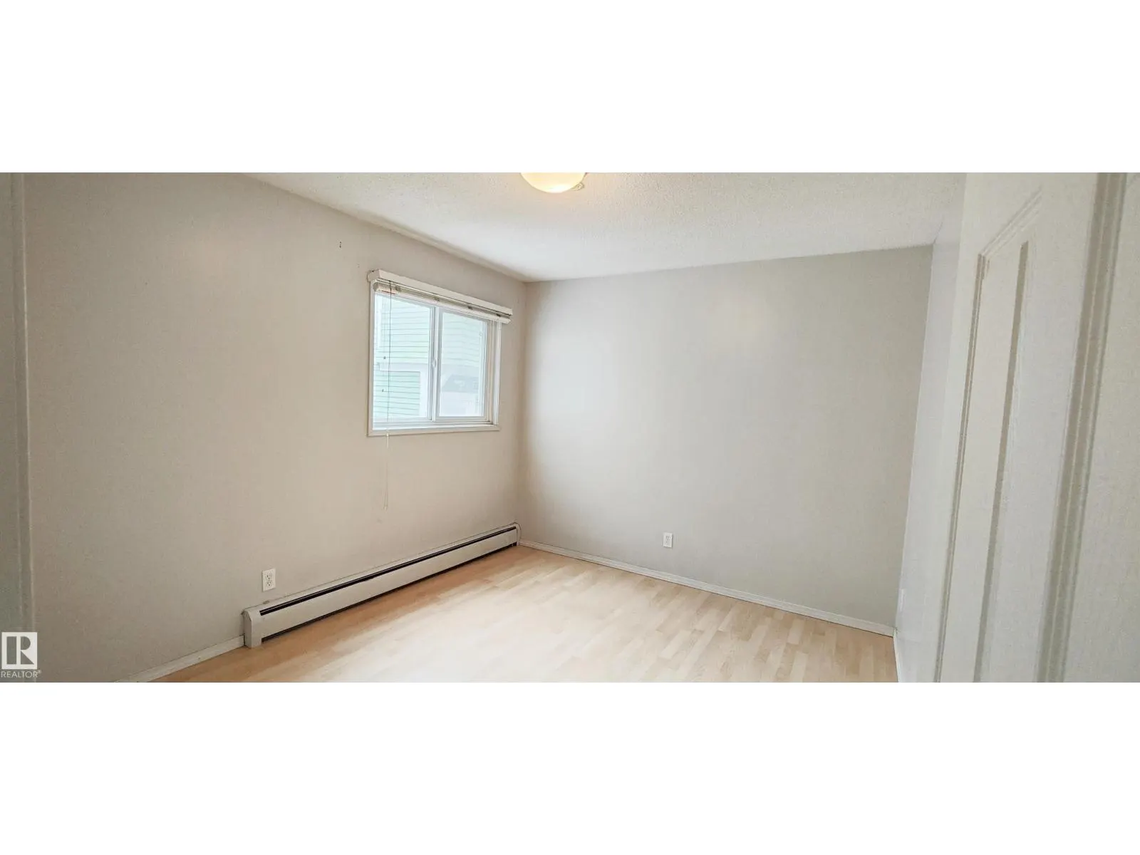 #207 10815 83 AV NW