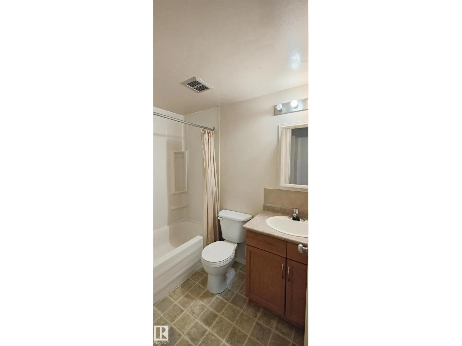 #207 10815 83 AV NW