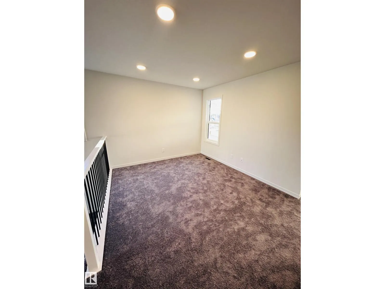 2203 158 ST SW