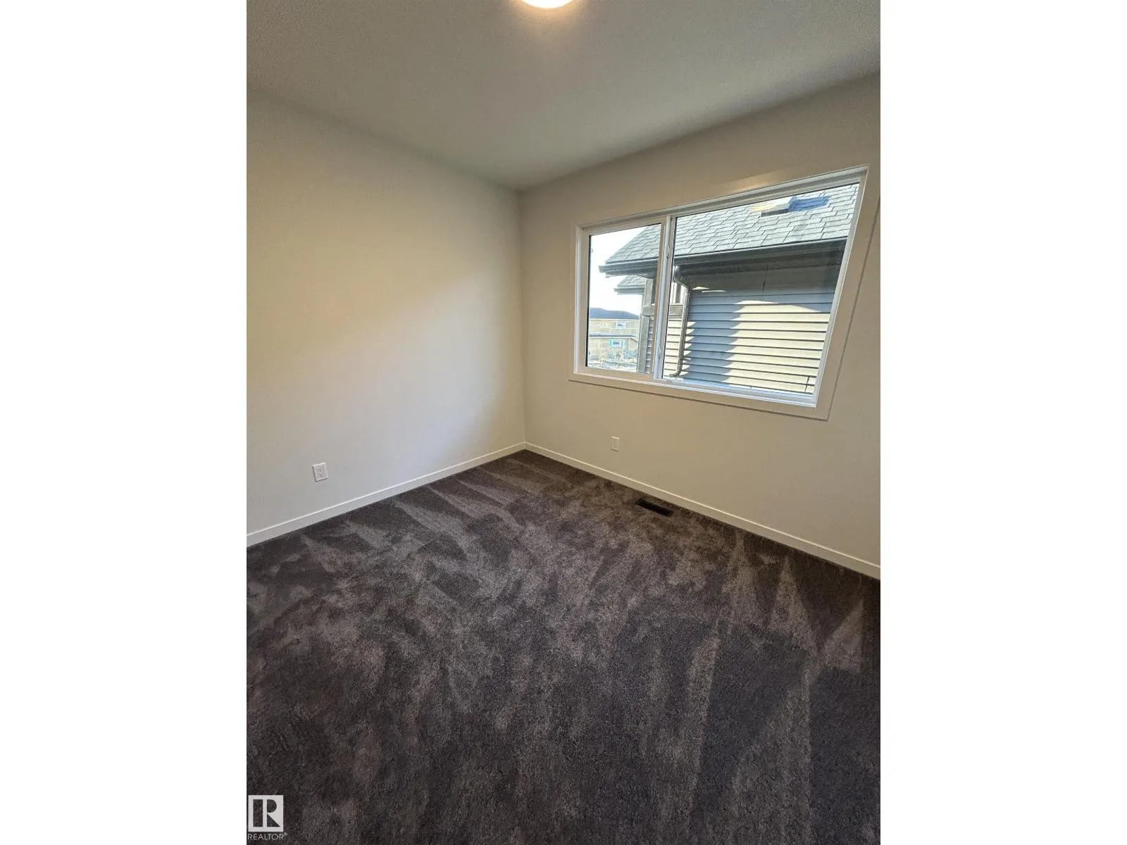 2203 158 ST SW