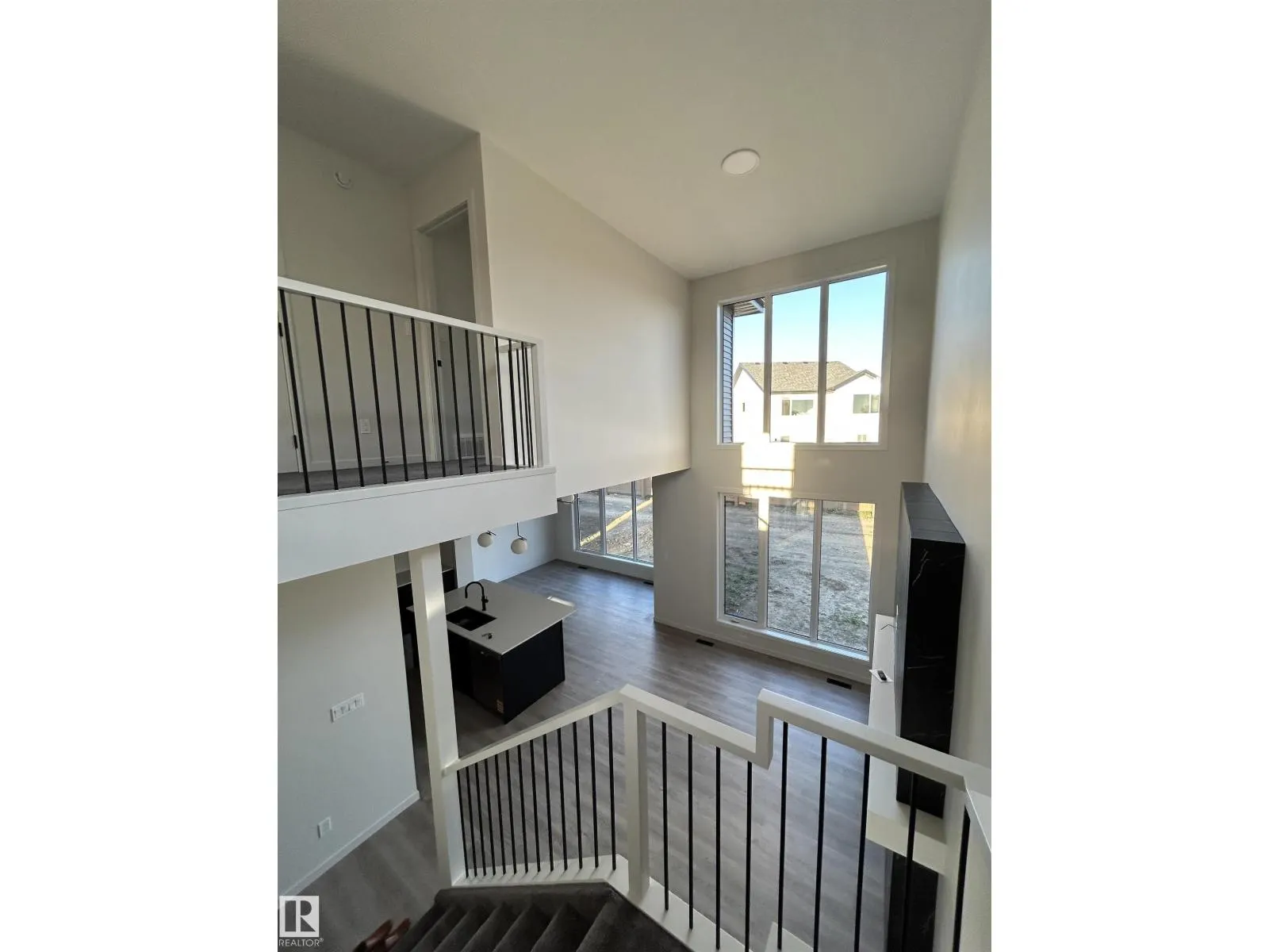 2203 158 ST SW