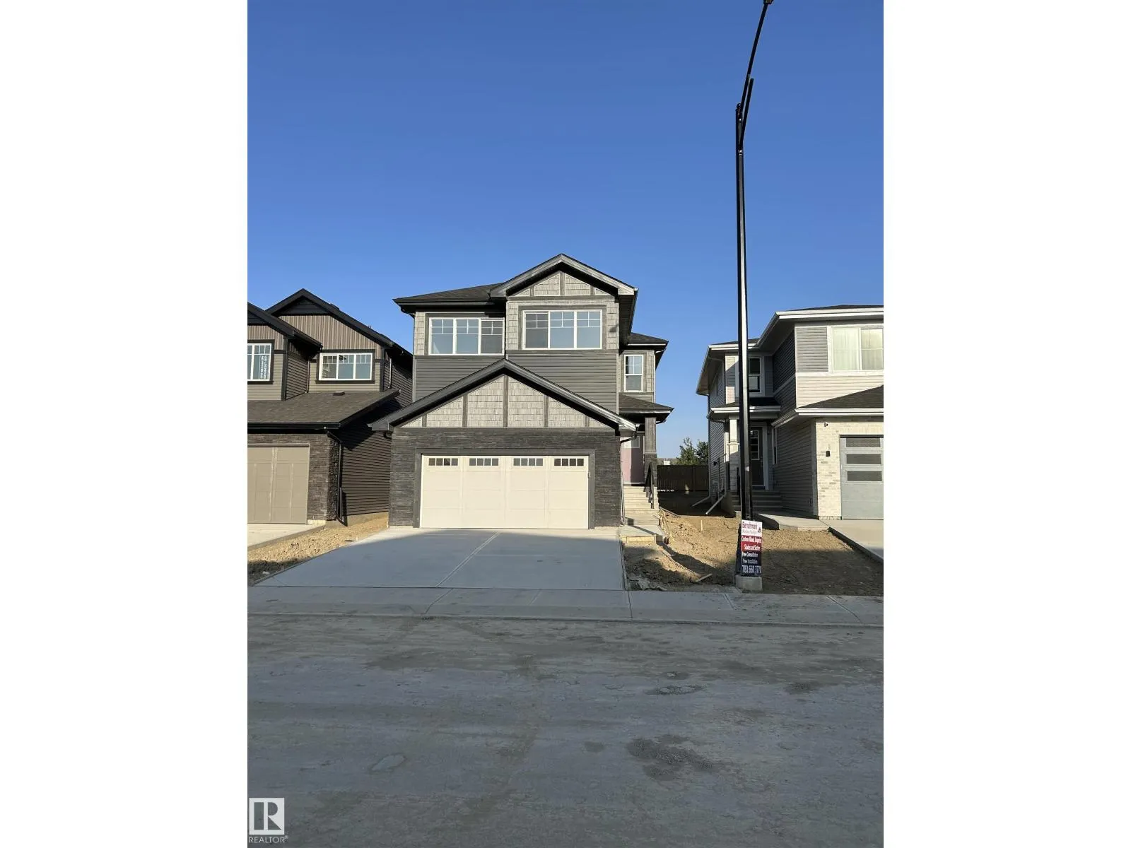 2203 158 ST SW