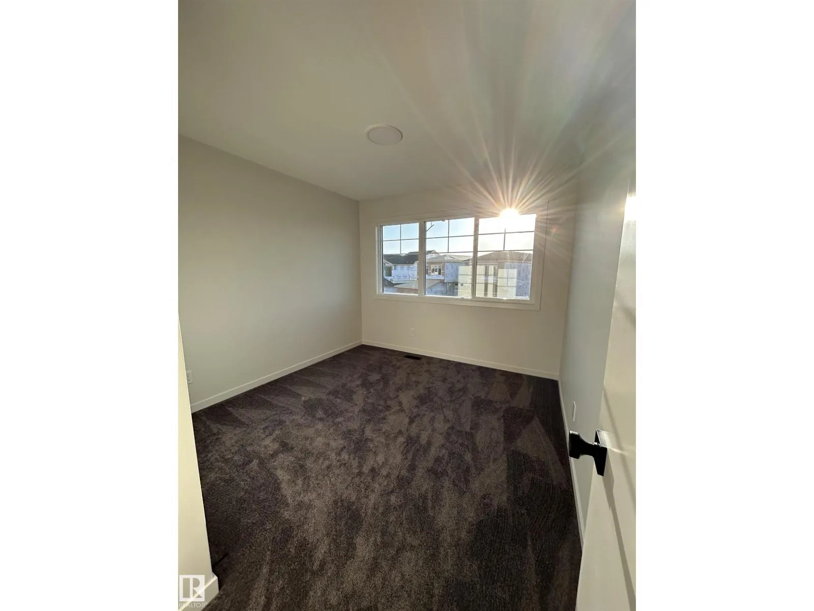 2203 158 ST SW