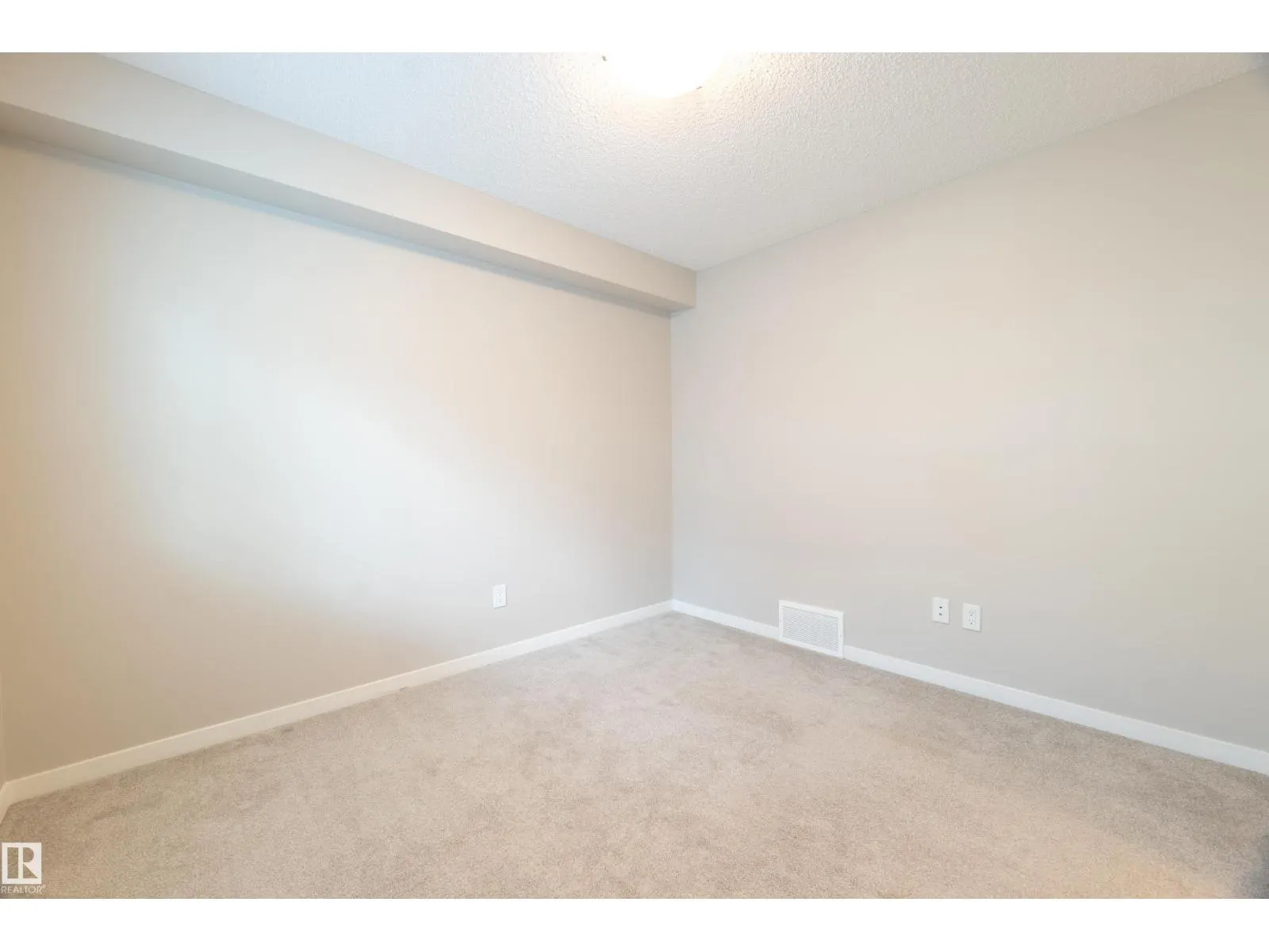 #78 17832 78 ST NW
