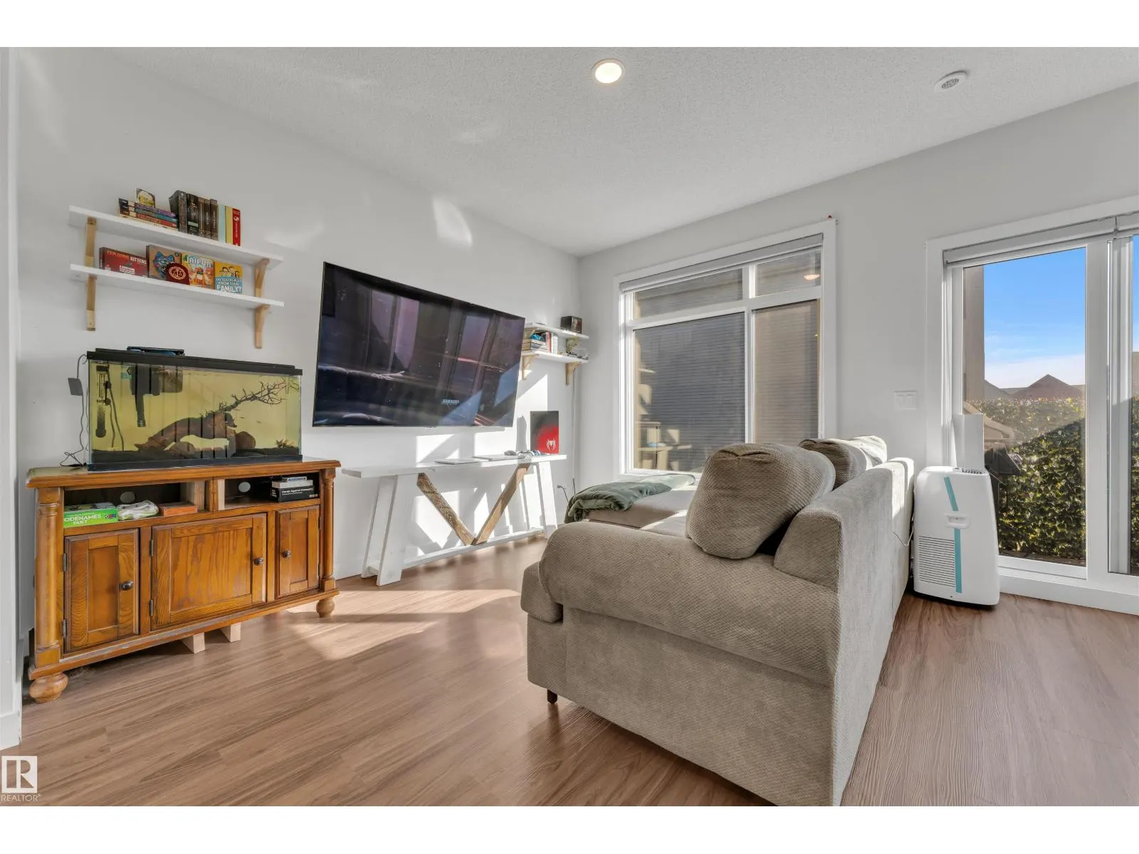 #83 1010 RABBIT HILL RD SW
