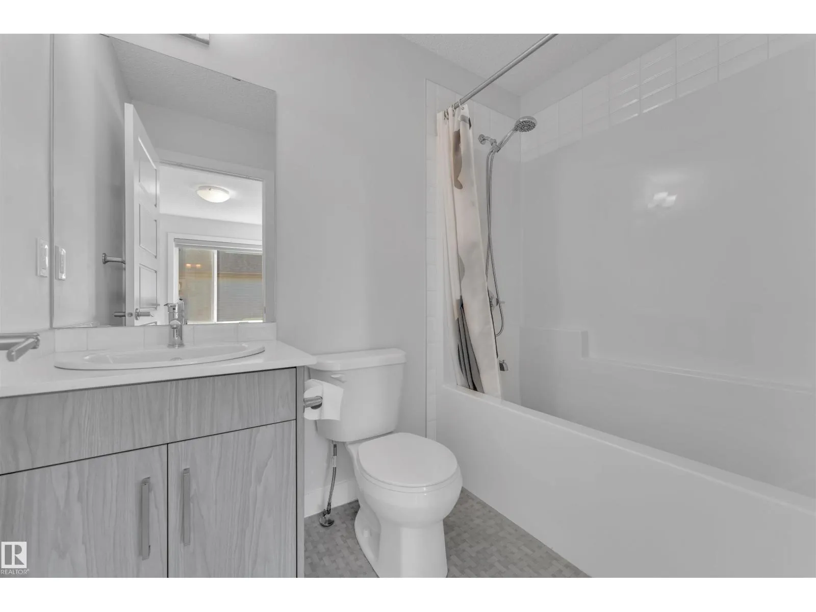 #83 1010 RABBIT HILL RD SW