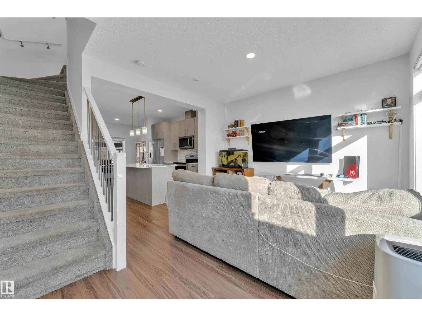 #83 1010 RABBIT HILL RD SW