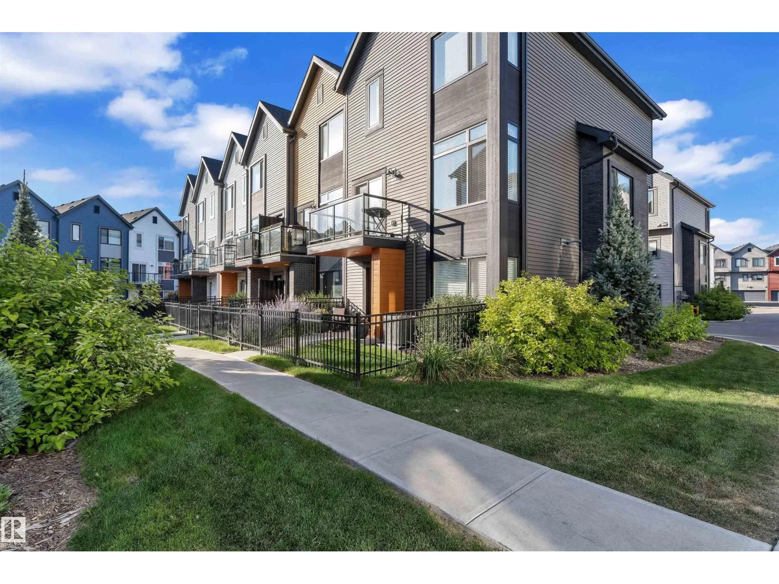 #83 1010 RABBIT HILL RD SW