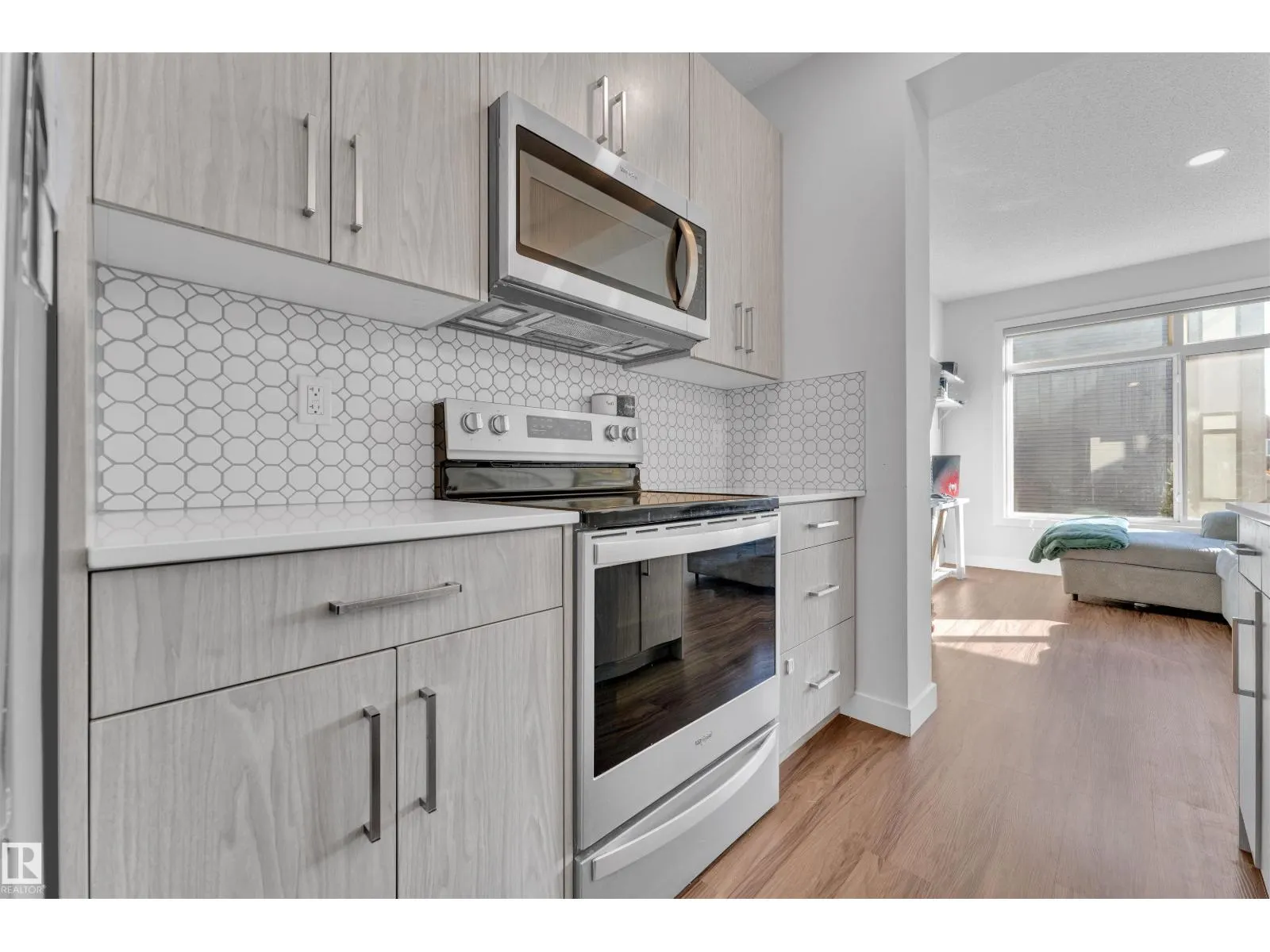 #83 1010 RABBIT HILL RD SW