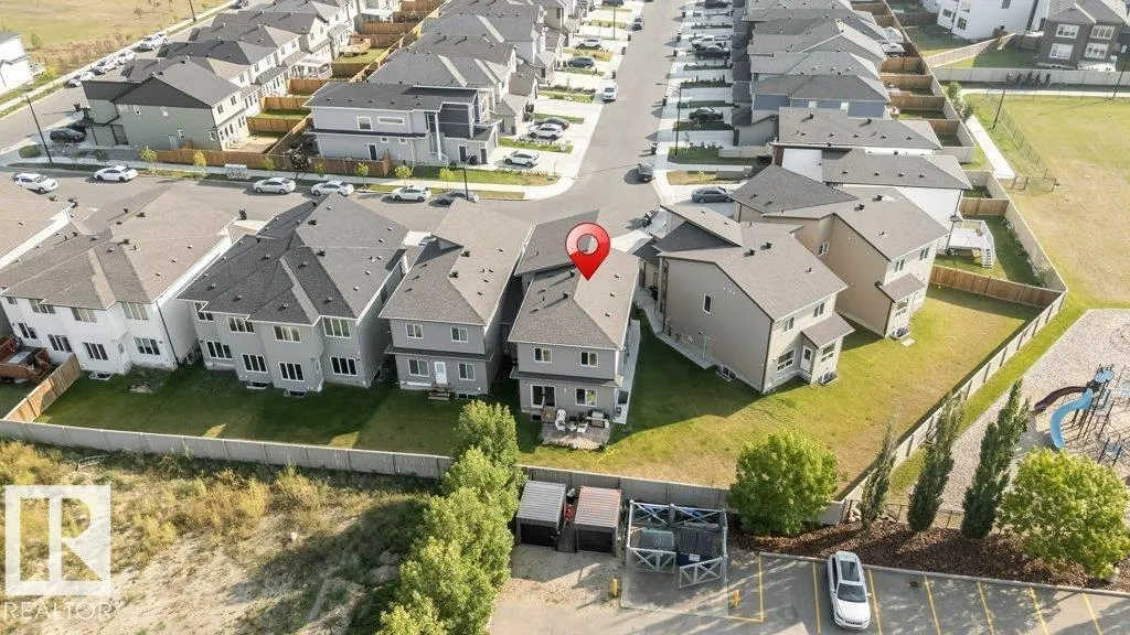 1522 17 AV NW